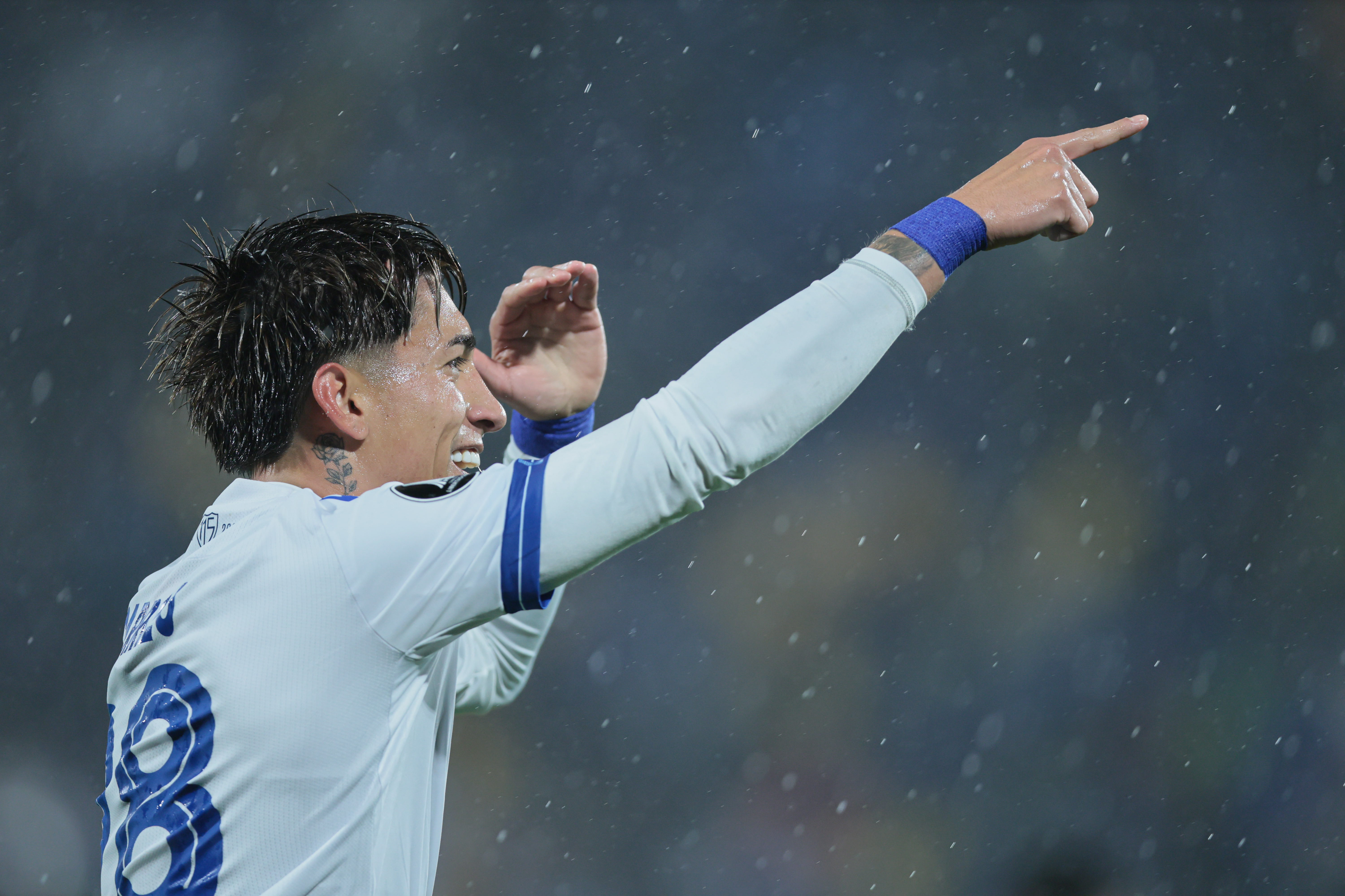 IMG_0236-2 Buenos Aires, Argentina. August 19, 2025: Vélez (Argentina) host Fortaleza (Brazil) at the José...
