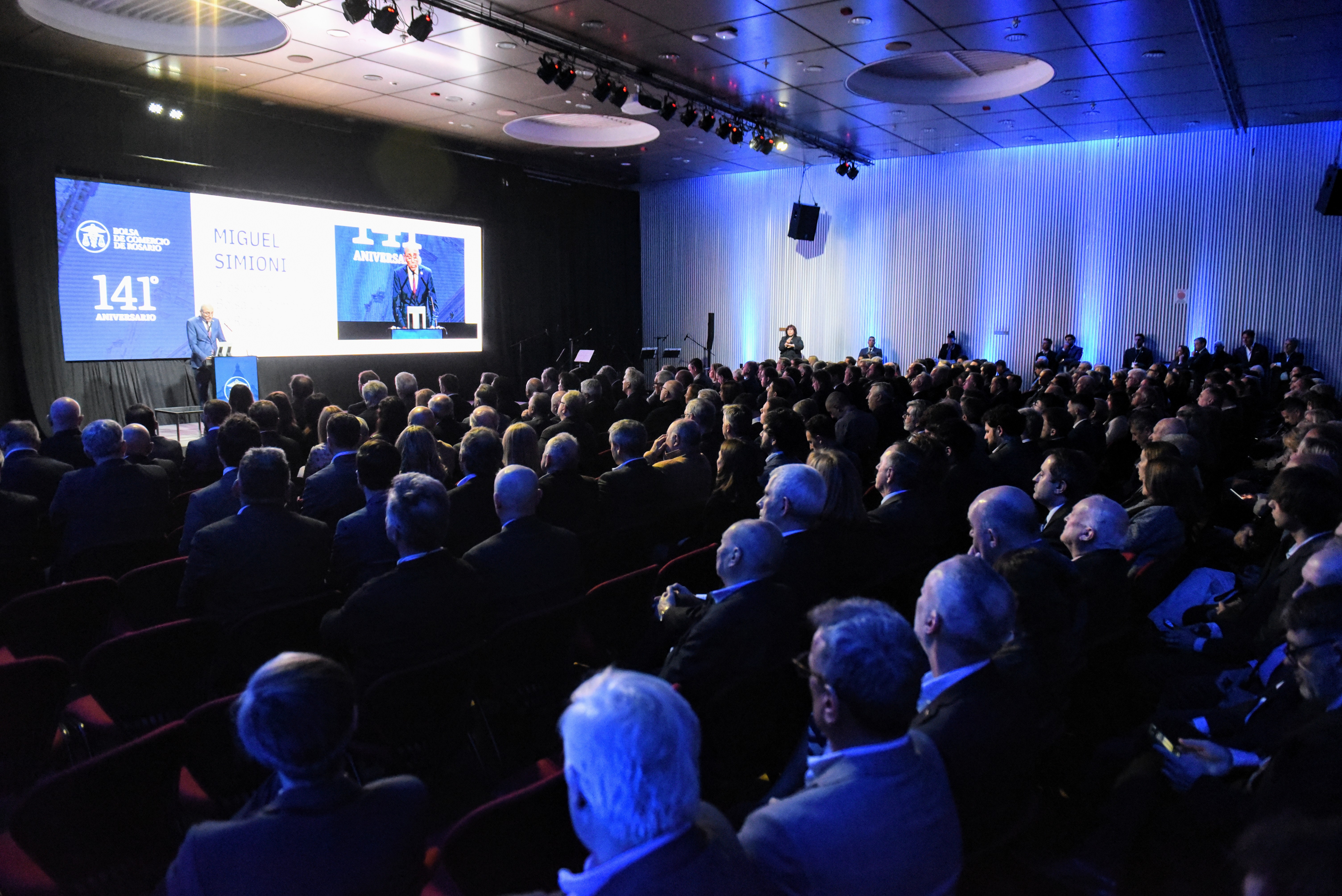 El Presidente encabezó el acto central junto a autoridades locales y nacionales en medio de tensiones políticas Rosario, Argentina – 7 agosto, 2025: El presidente Javier Milei encabezó este jueves el acto c...