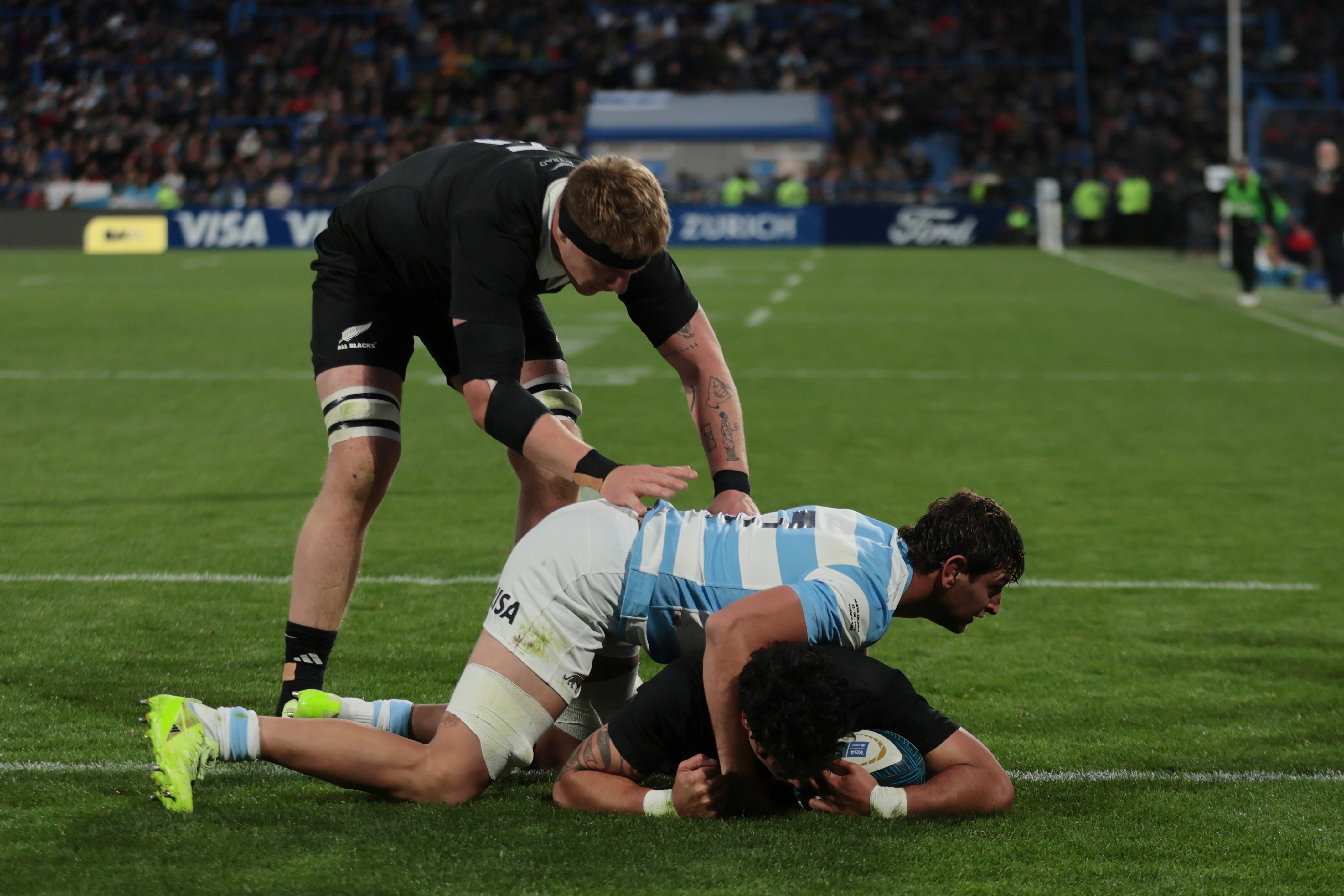 Los Pumas enfrentan a los All Blacks en Buenos Aires por el Rugby Championship Buenos Aires, Argentina – 23 agosto, 2025: Try de Proctor para Nva. Zelanda. La selección arge...