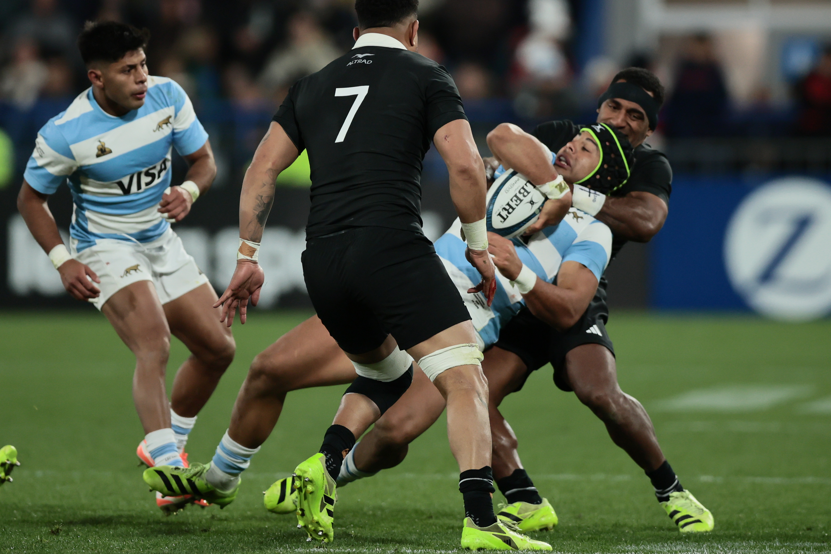Los Pumas enfrentan a los All Blacks en Buenos Aires por el Rugby Championship Buenos Aires, Argentina – 23 agosto, 2025: Chocobares de Argentina. La selección argentina de ...