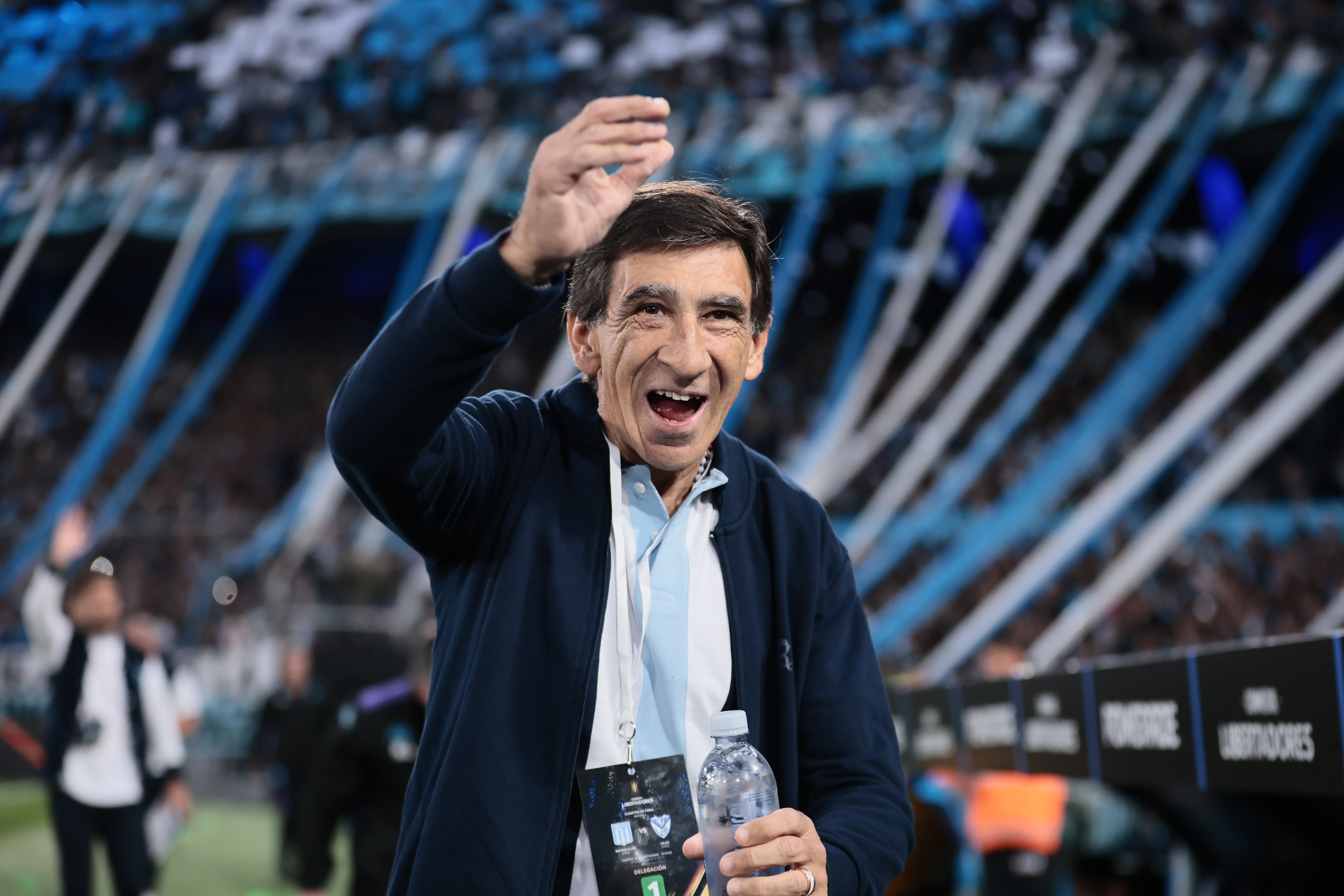 The Argentine side defeated Vélez in Avellaneda to secure a 2-0 aggregate win Avellaneda, Argentina – September 23, 2025: Gustavo Costas, coach of Racing Club. Racing Club d...