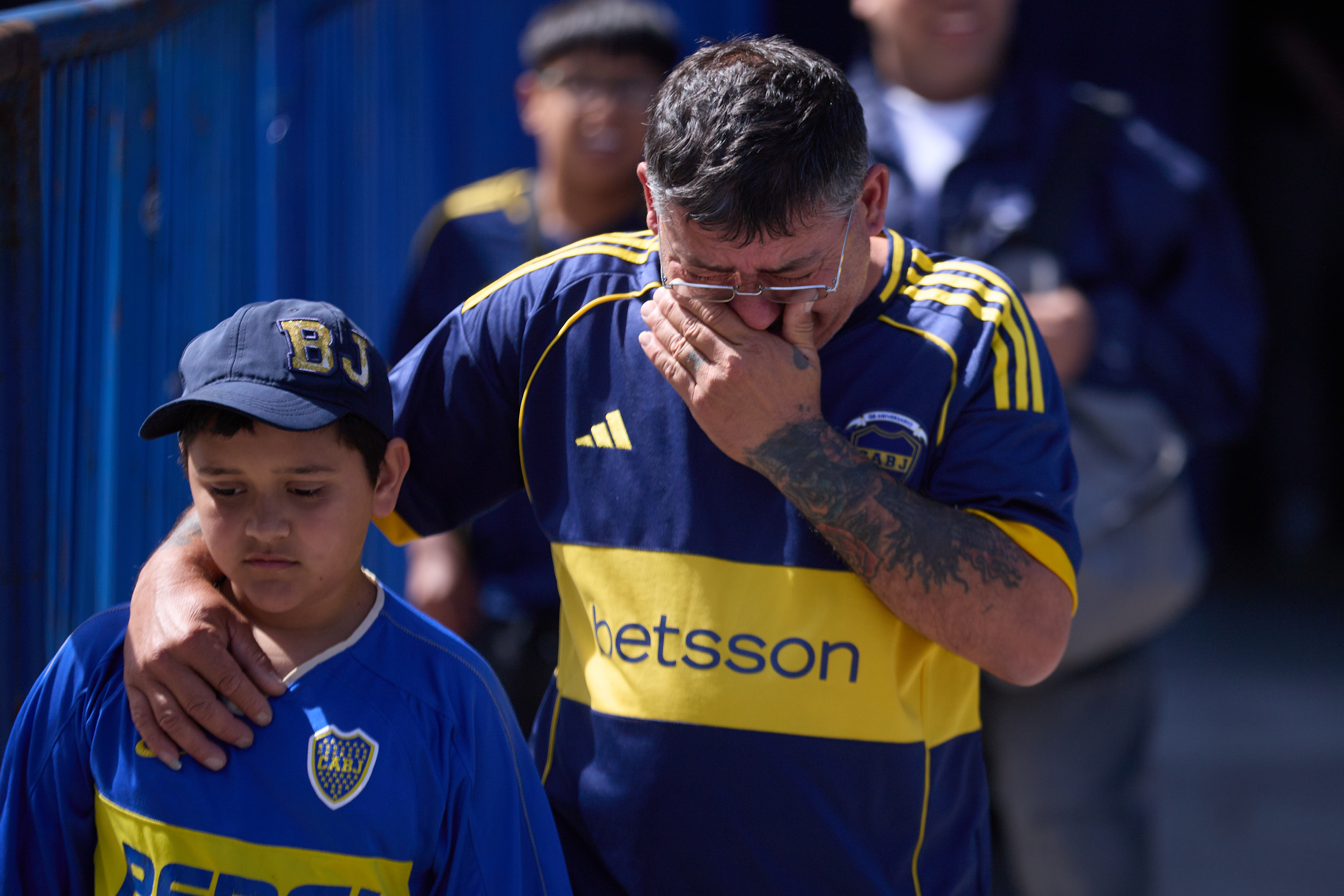 IMG_0642 BUENOS AIRES, ARGENTINA – OCTOBER 9, 2025: Fans begin to gather at La Bombonera to pay tribute ...