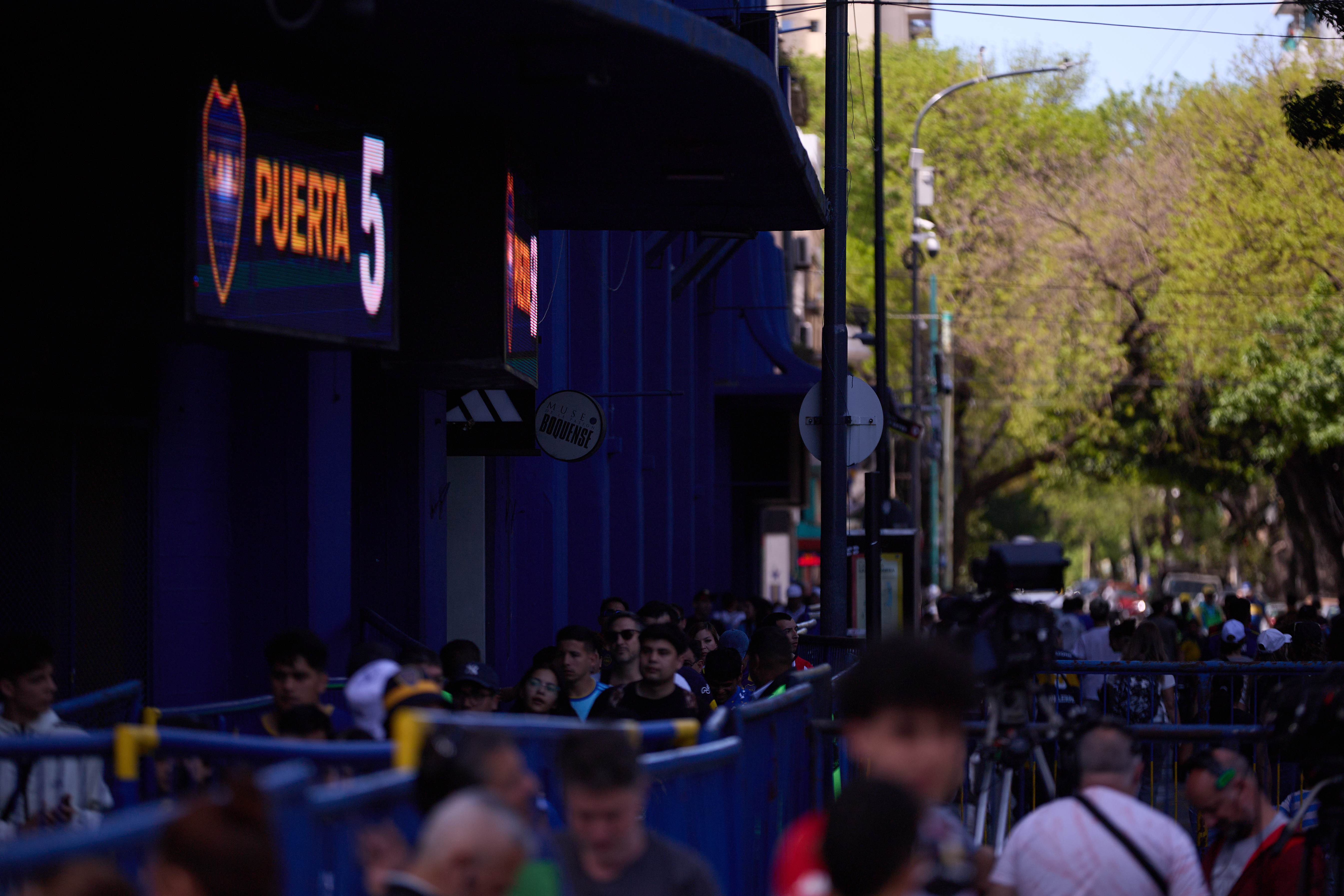 IMG_0625 BUENOS AIRES, ARGENTINA – OCTOBER 9, 2025: Fans begin to gather at La Bombonera to pay tribute ...