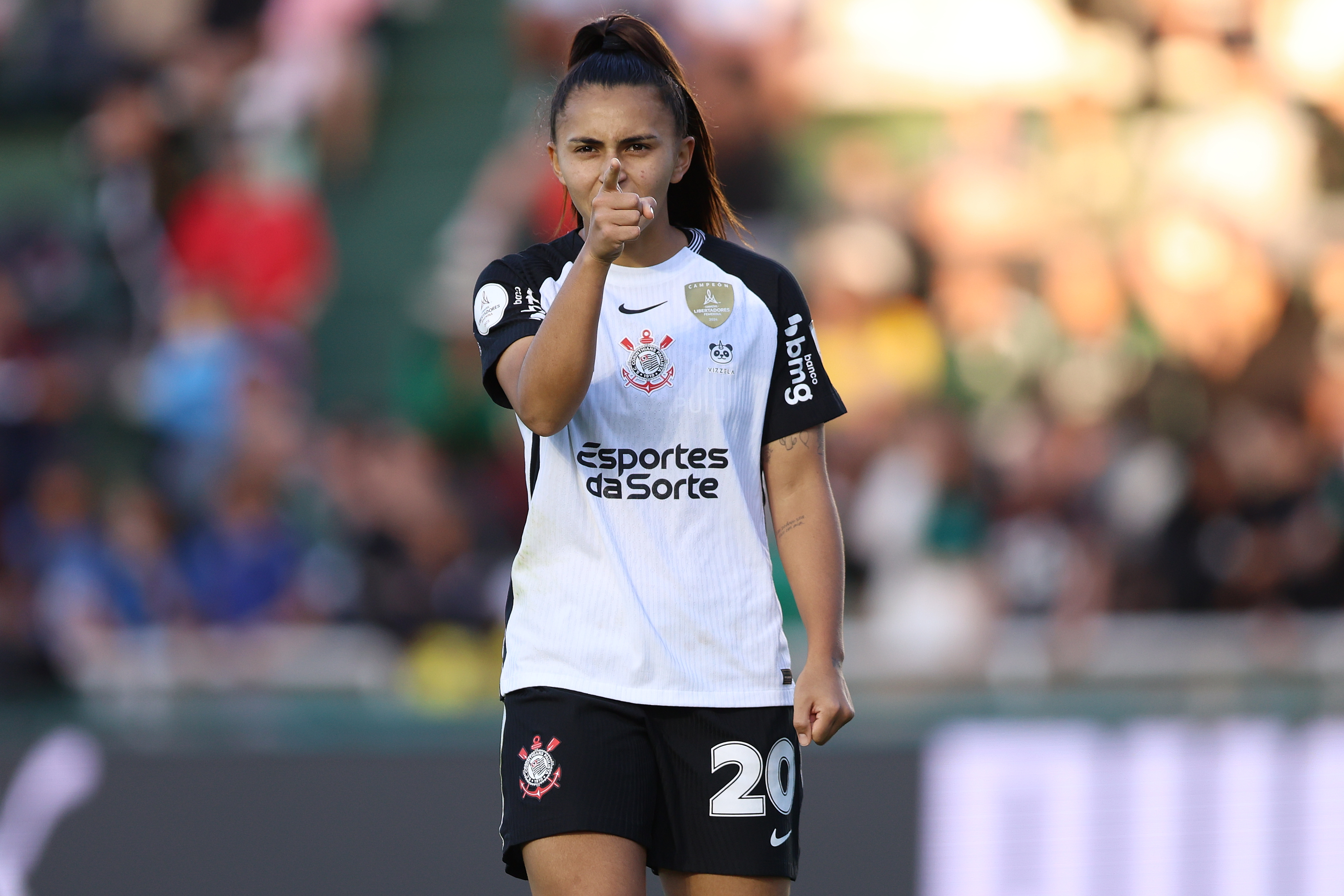 Brazilian club claims sixth title, third straight, by beating Deportivo Cali on penalties Buenos Aires, Argentina – October 18, 2025: Brazilian club Corinthians were crowned champions o...