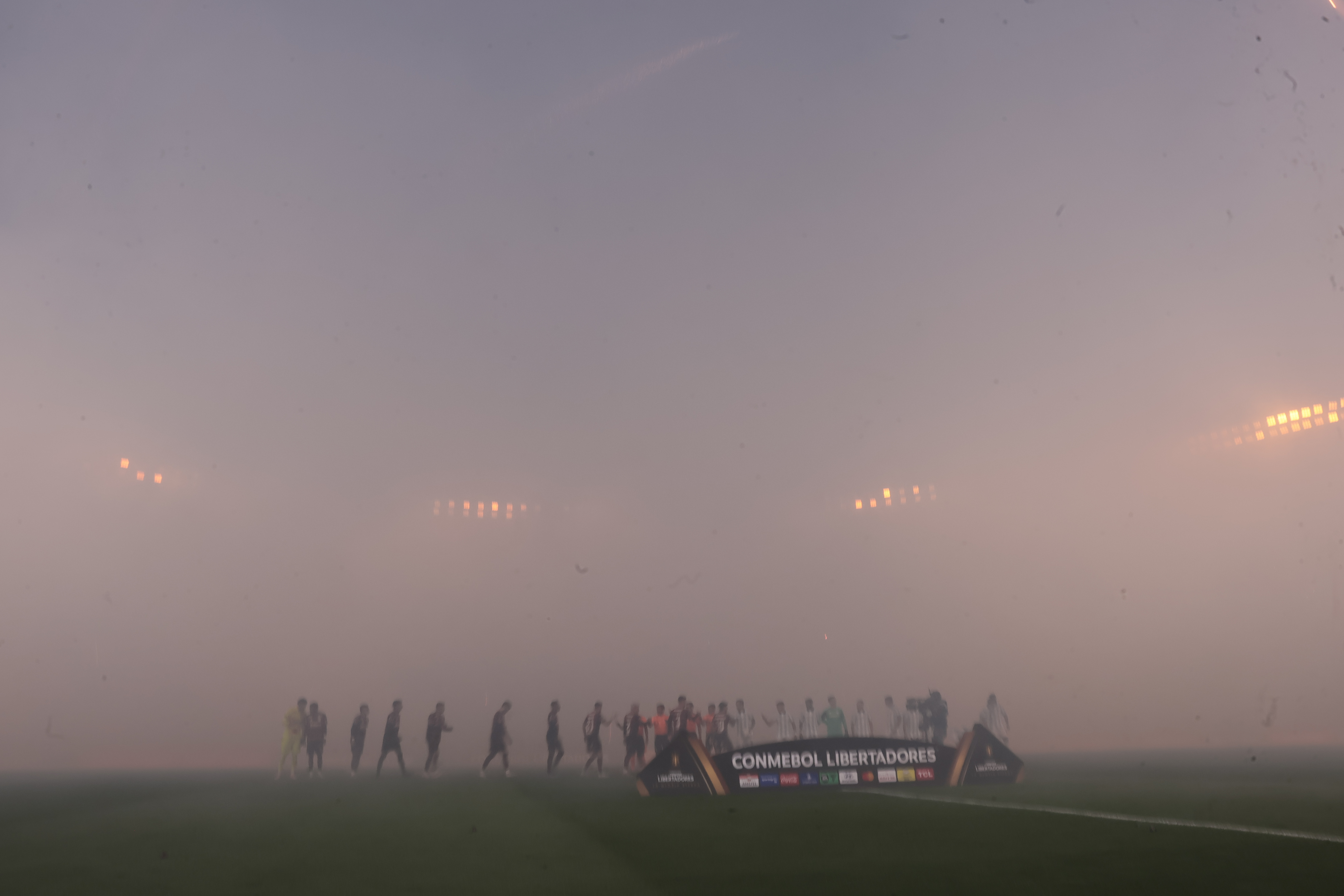 The Argentine "Academia" failed to overturn the tie despite a numerical advantage and was denied by goalkeeper Agustín Rossi Avellaneda, Argentina – October 29, 2025: Racing Club was eliminated from the 2025 Copa Liberta...