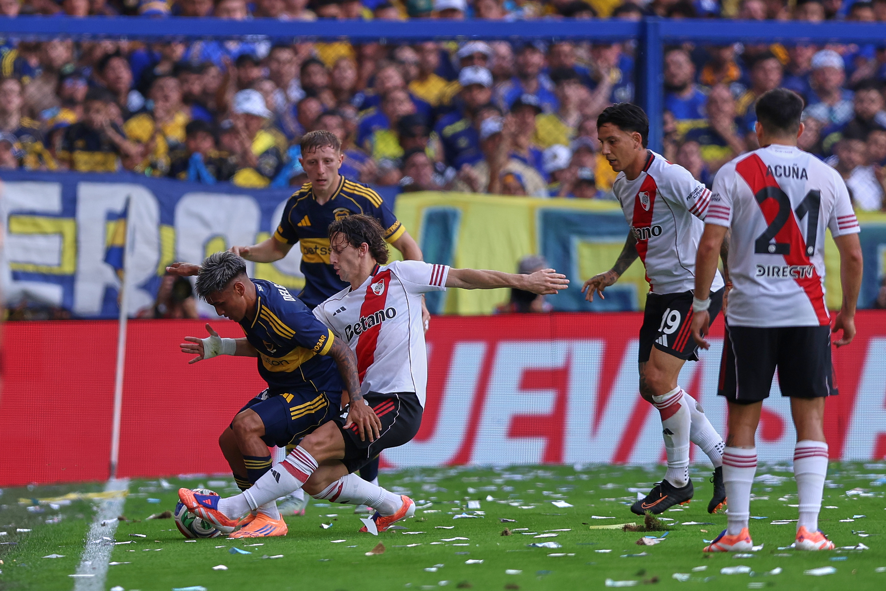 Zeballos and Merentiel secure Boca’s victory in the Superclásico Buenos Aires, Argentina – November 9, 2025: Boca Juniors defeated River Plate 2-0 at La Bombone...
