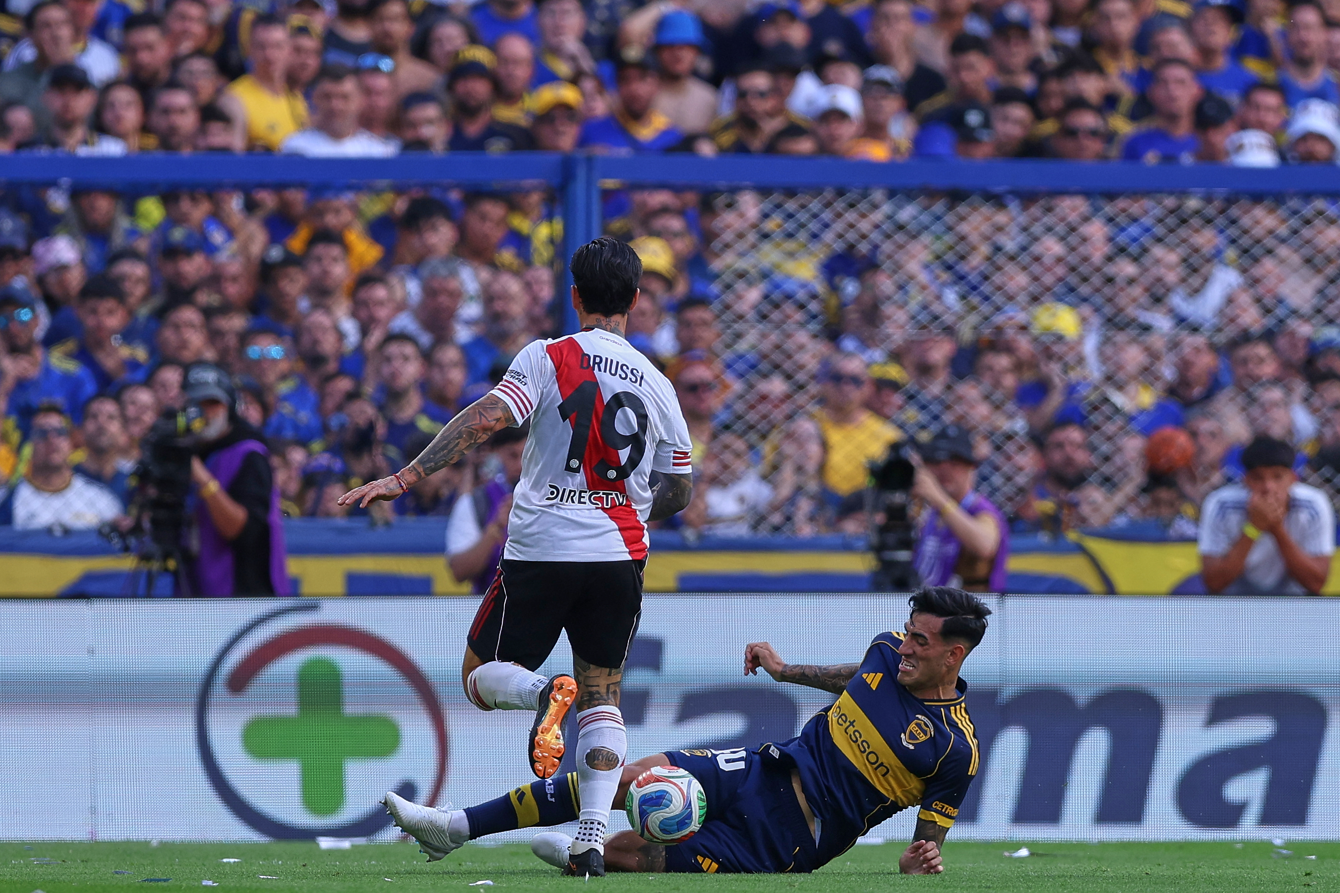 Zeballos and Merentiel secure Boca’s victory in the Superclásico Buenos Aires, Argentina – November 9, 2025: Boca Juniors defeated River Plate 2-0 at La Bombone...
