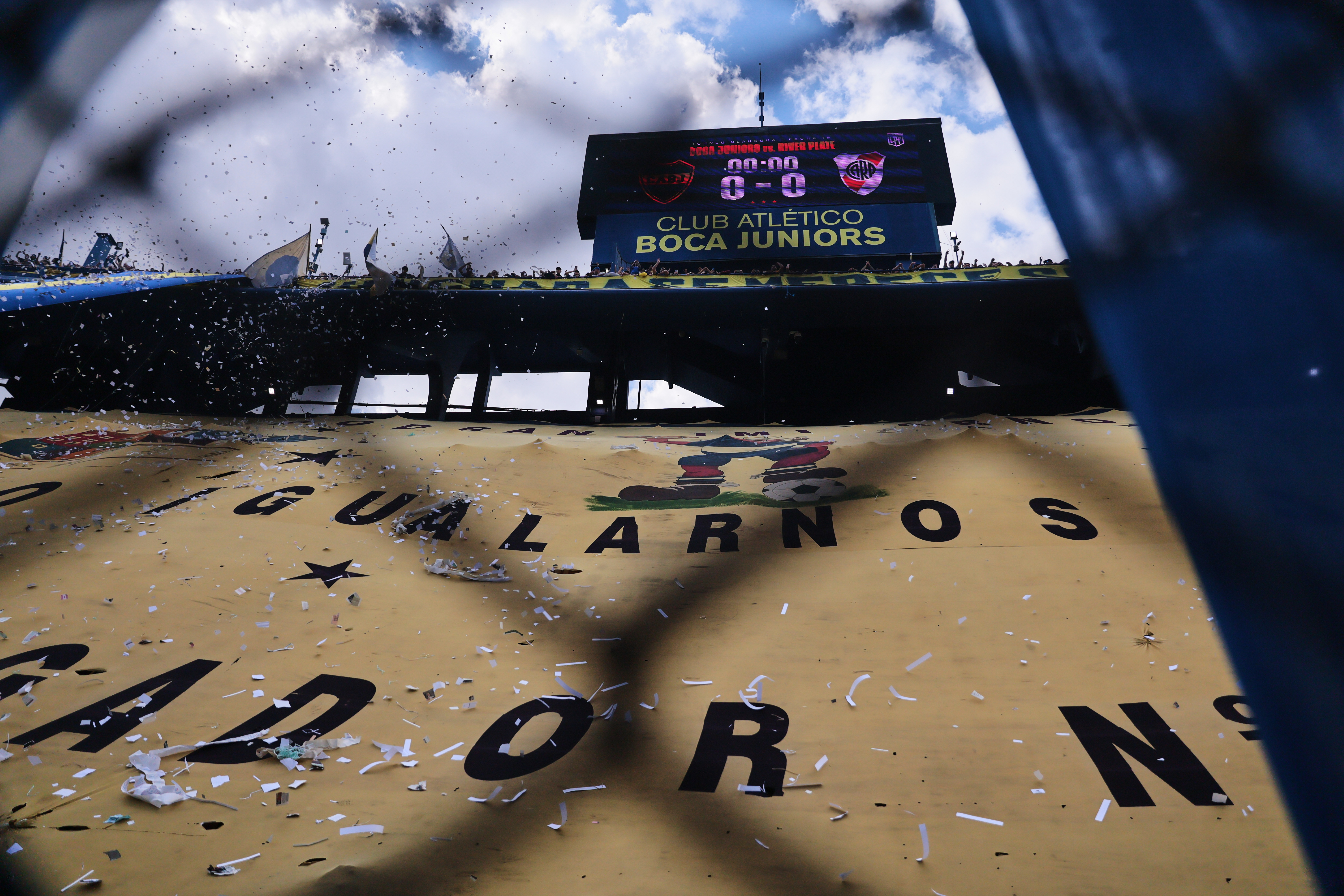 Zeballos and Merentiel secure Boca’s victory in the Superclásico Buenos Aires, Argentina – November 9, 2025: Boca Juniors defeated River Plate 2-0 at La Bombone...
