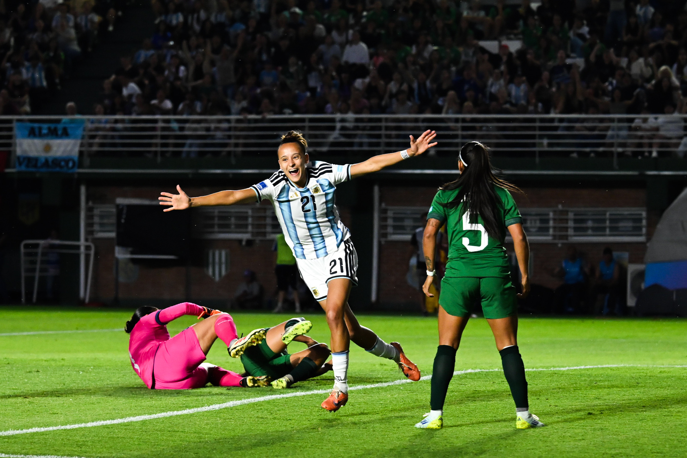 La Albiceleste brilló en Banfield y consolidó su posición en la carrera hacia el Mundial de Brasil 2027 bajo el nuevo formato de CONMEBOL Banfield, Argentina – 2 diciembre, 2025: La Selección Argentina femenina consiguió una contun...