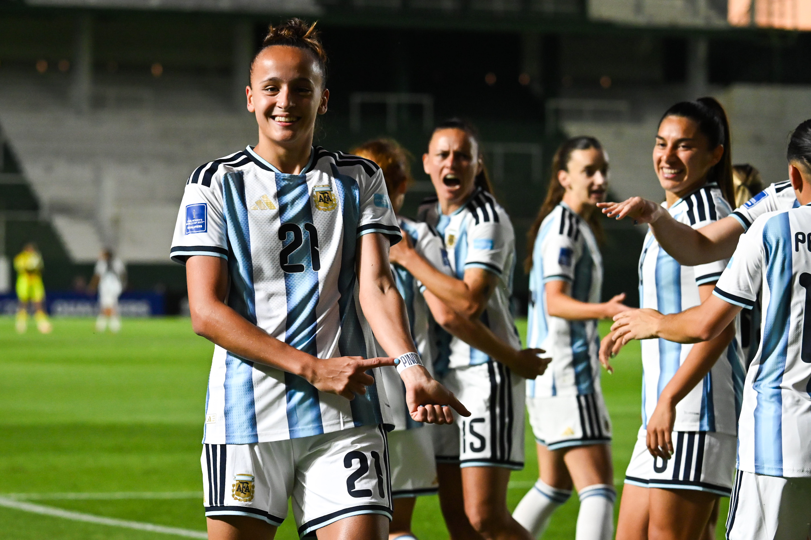 La Albiceleste brilló en Banfield y consolidó su posición en la carrera hacia el Mundial de Brasil 2027 bajo el nuevo formato de CONMEBOL Banfield, Argentina – 2 diciembre, 2025: La Selección Argentina femenina consiguió una contun...