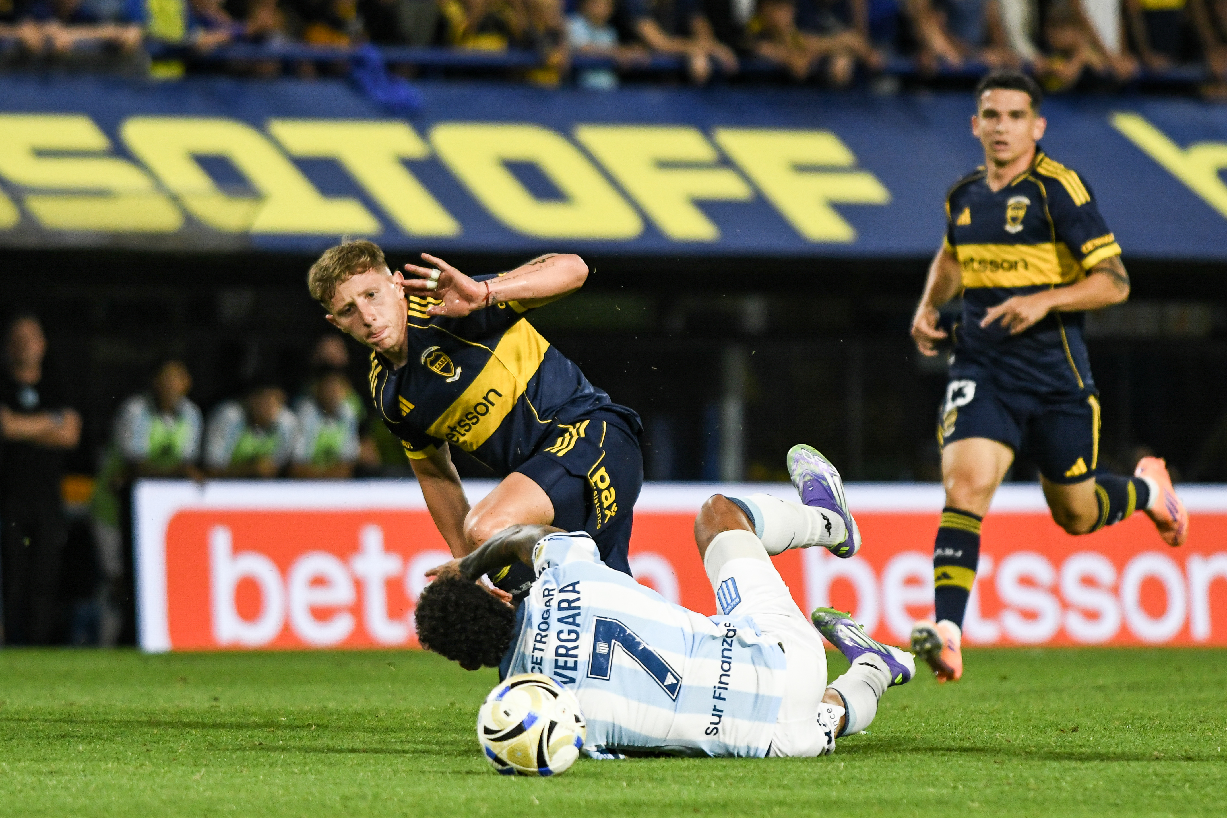The semifinal carries added weight as River and Independiente depend on its outcome for international qualification. Buenos Aires, Argentina – December 7, 2025: Boca Juniors and Racing Club meet at La Bombonera f...