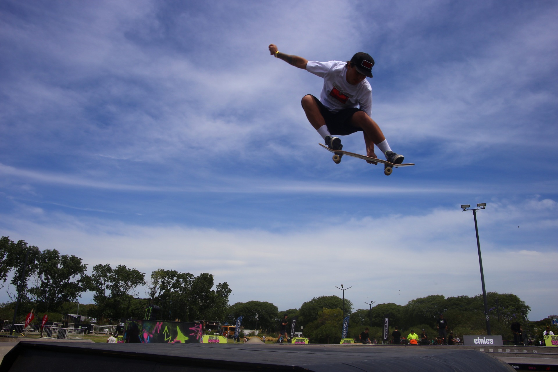 The festival returned featuring the debut of Freestyle Motocross alongside Skate and BMX competitions at the Palermo Sports Park Buenos Aires, Argentina – December 7, 2025: The fifth edition of the "Buenos Aires Extremo" (BA...