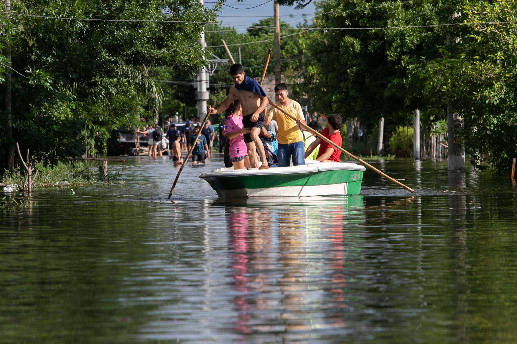 Corrientes, Argentina – 30 diciembre, 2025: Un temporal histórico azota la provincia, donde ll...