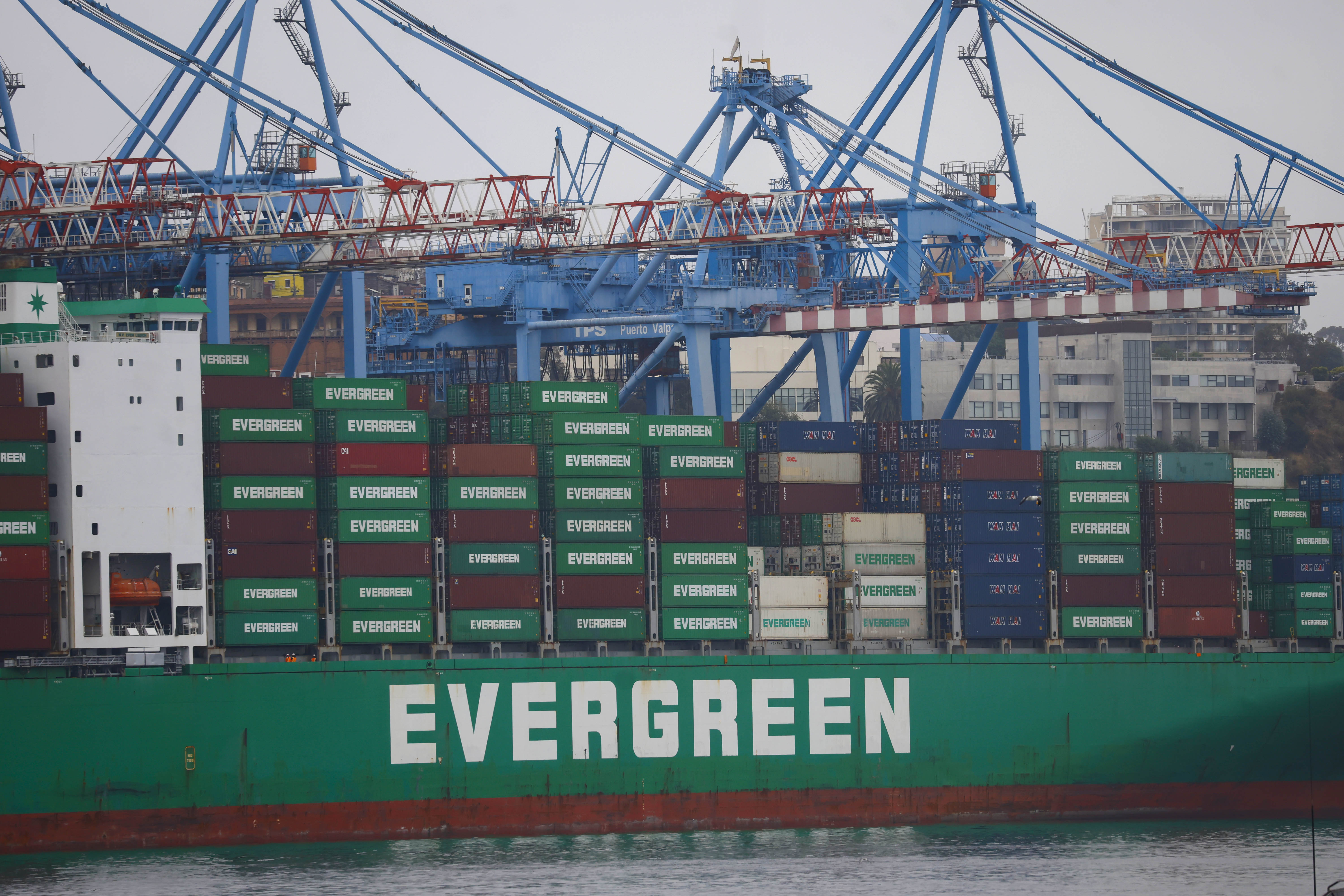Movimiento de containers en el Terminal Pacifico Sur en Valparaiso Valparaiso, 9 de enero 2026
Movimiento de containers en el Terminal Pacifico Sur en Valparaiso
S...