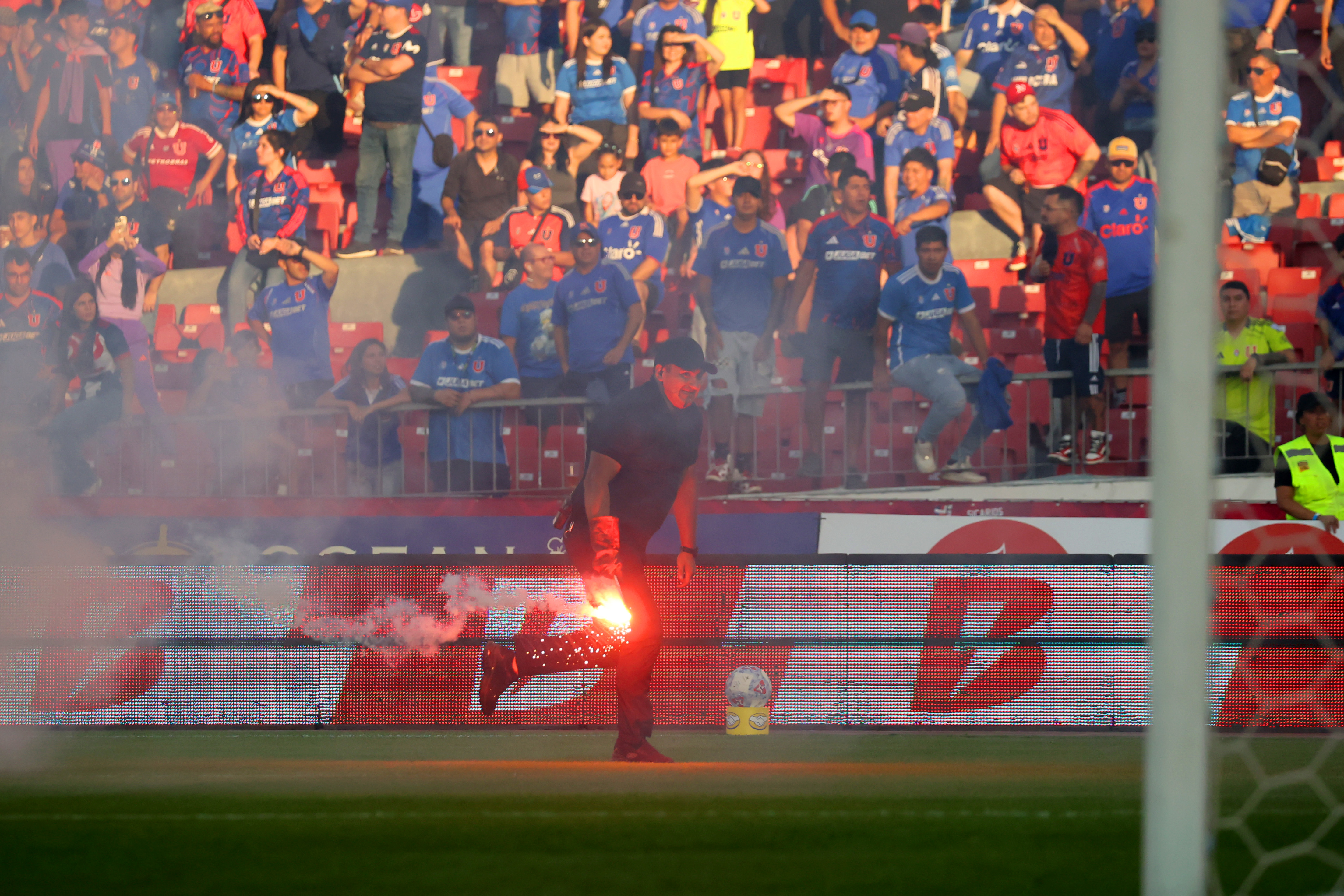 Universidad de Chile vs Audax Italiano, campeonato 2026 Santiago, Chile – 30 enero, 2026: El inicio del Campeonato Nacional se vio empañado por graves...