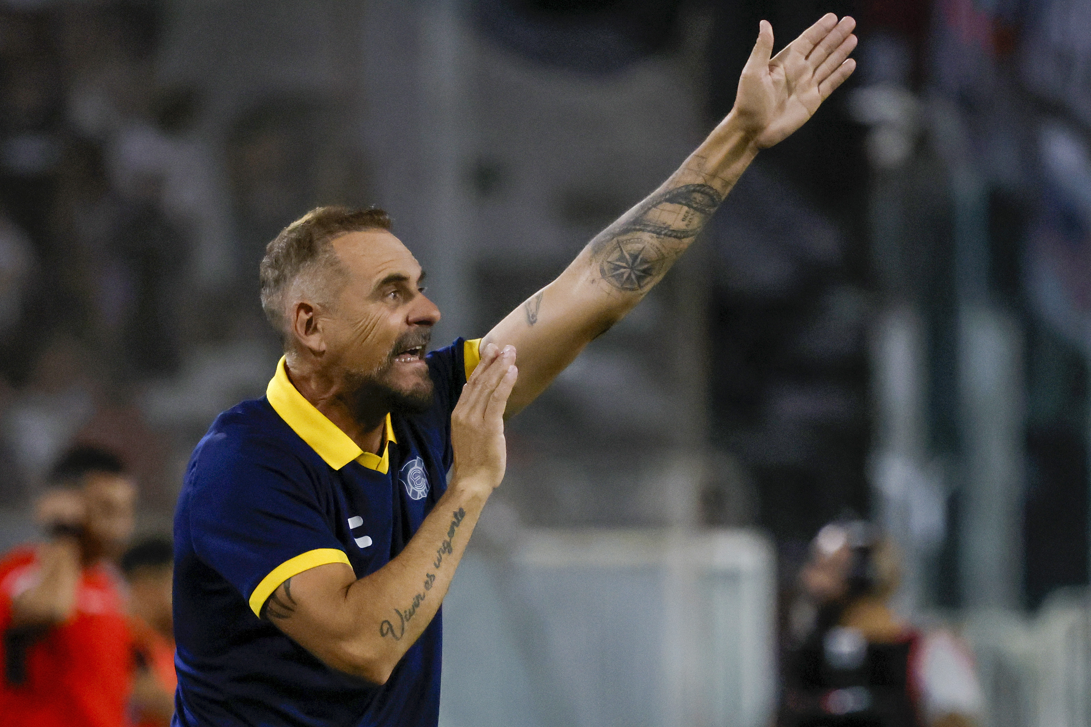 The "Cacique" earned its first three points after a 2-0 win with goals from Javier Correa and Carlos Palacios in Macul Santiago, Chile – February 8, 2026: Everton’s manager Javier Torrente is pictured during a fi...