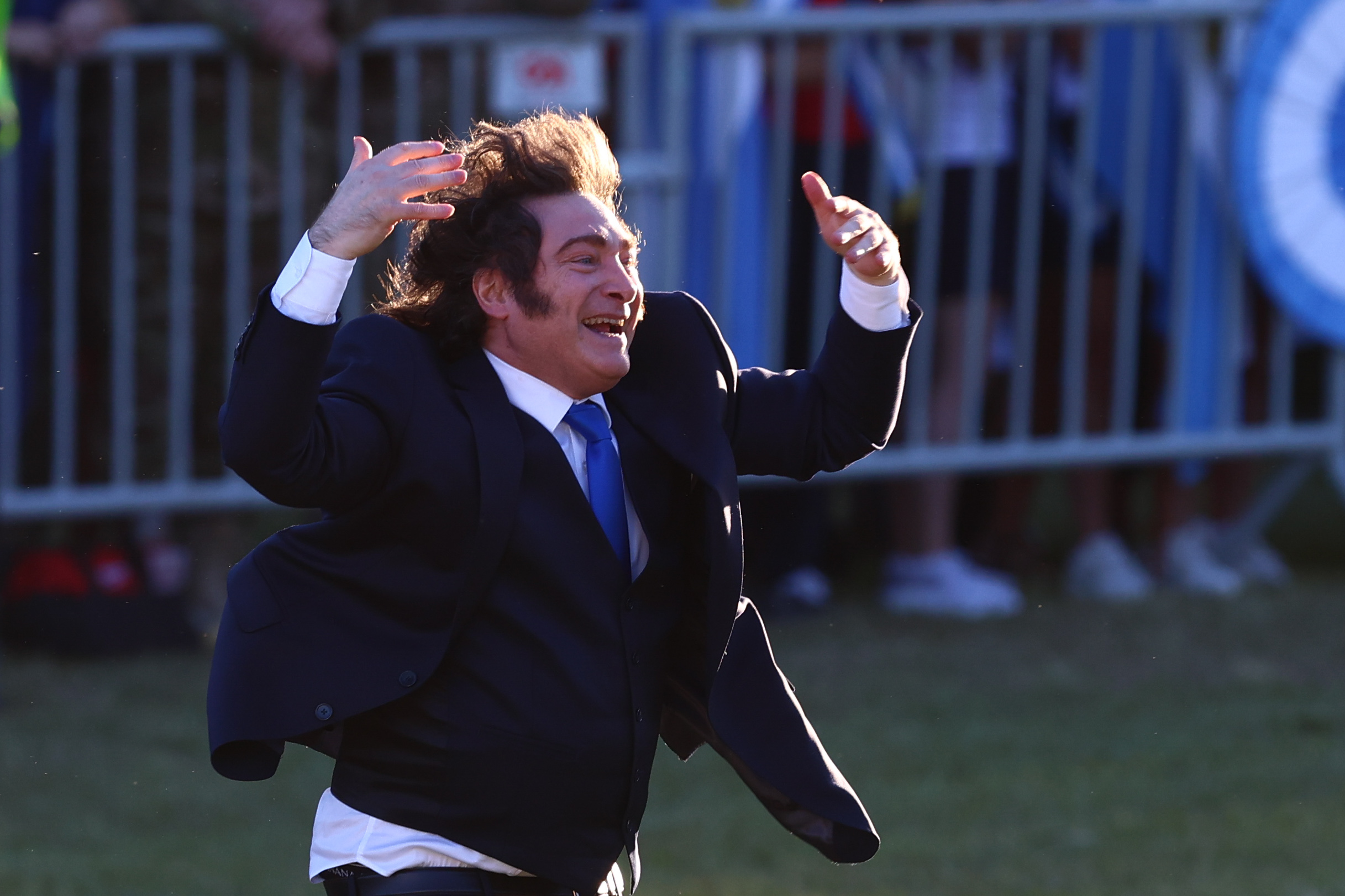 In a ceremony commemorating the 1813 battle, the President formalized the transfer of the historic weapon to the Regiment's exclusive custody San Lorenzo, Argentina – February 7, 2026: President Javier Milei led the delivery of Jose de S...