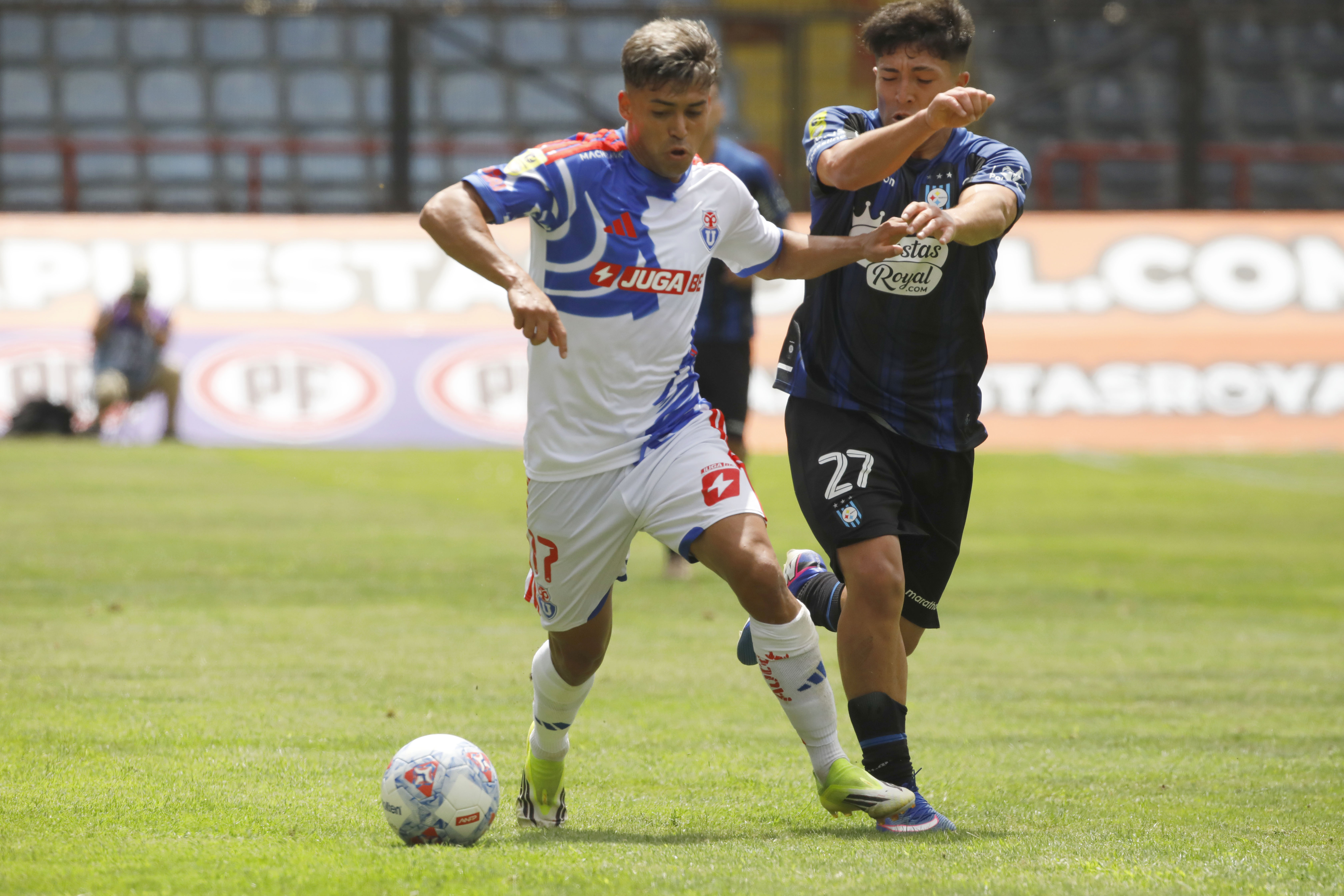 The "Blues" couldn't hold Eduardo Vargas's early lead and suffered their second consecutive defeat in the local tournament Talcahuano, Chile – February 8, 2026: Universidad de Chile player Fabian Hormazabal, left right...