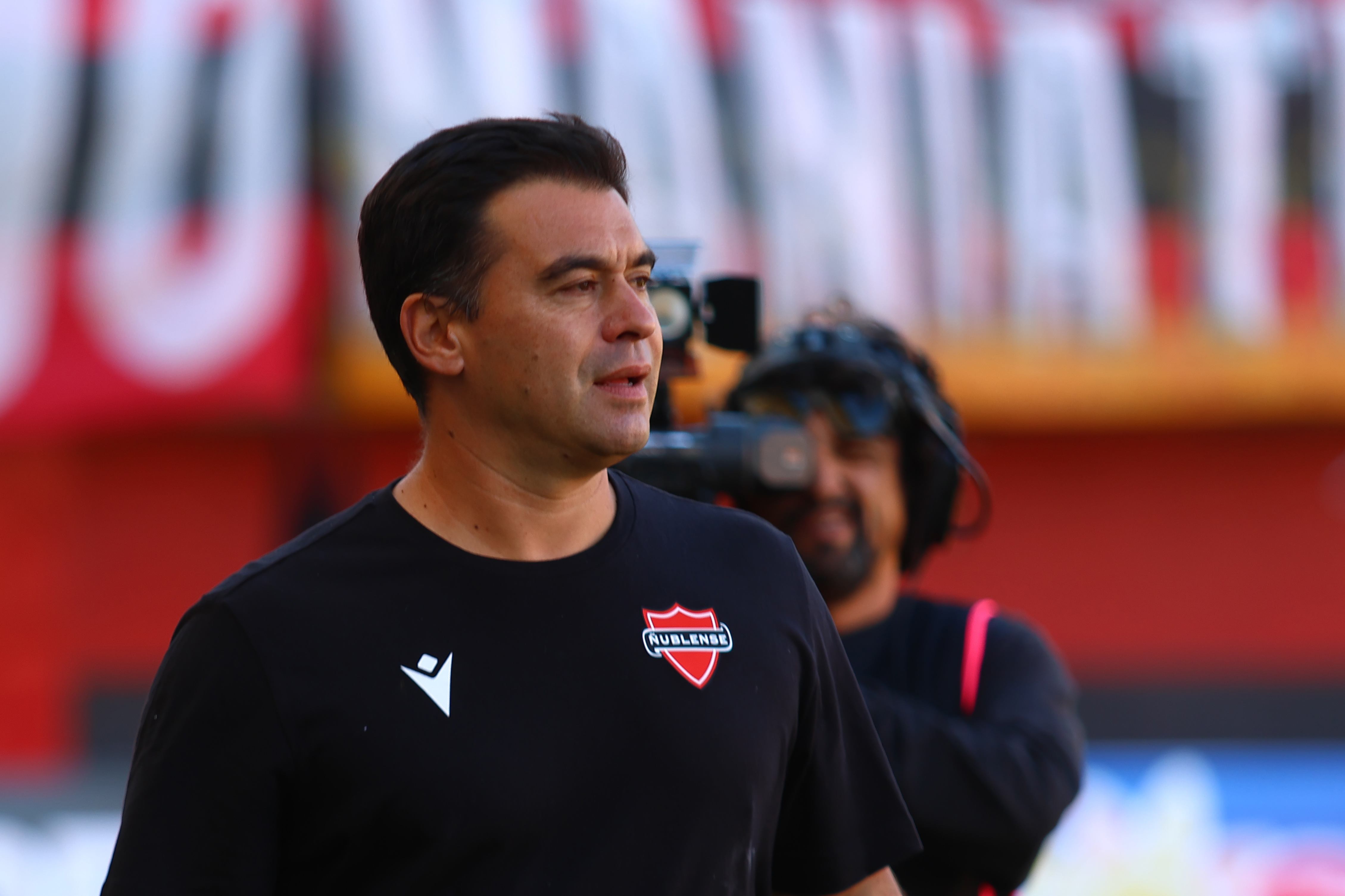 Nublense vs Limache, campeonato 2026 Chillán, Chile – February 8, 2026: The Nublense DT is photographed during the first division m...