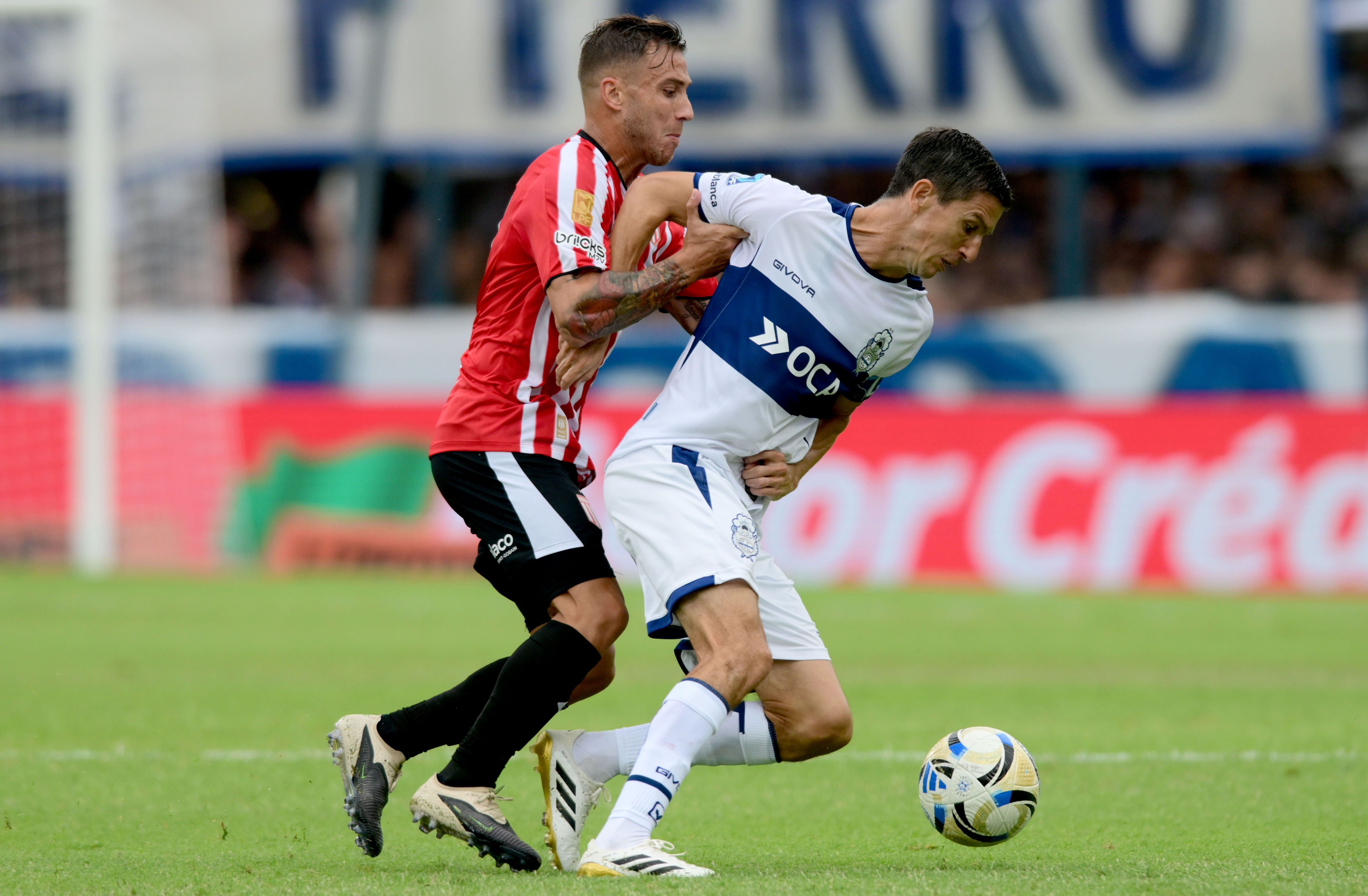 Gimnasia and Estudiantes drew 0-0 for round 5 of the Apertura Tournament in a high-intensity clash in La Plata La Plata, Argentina – February 15, 2026: Gimnasia de La Plata midfielder Ignacio Fernández (R)...