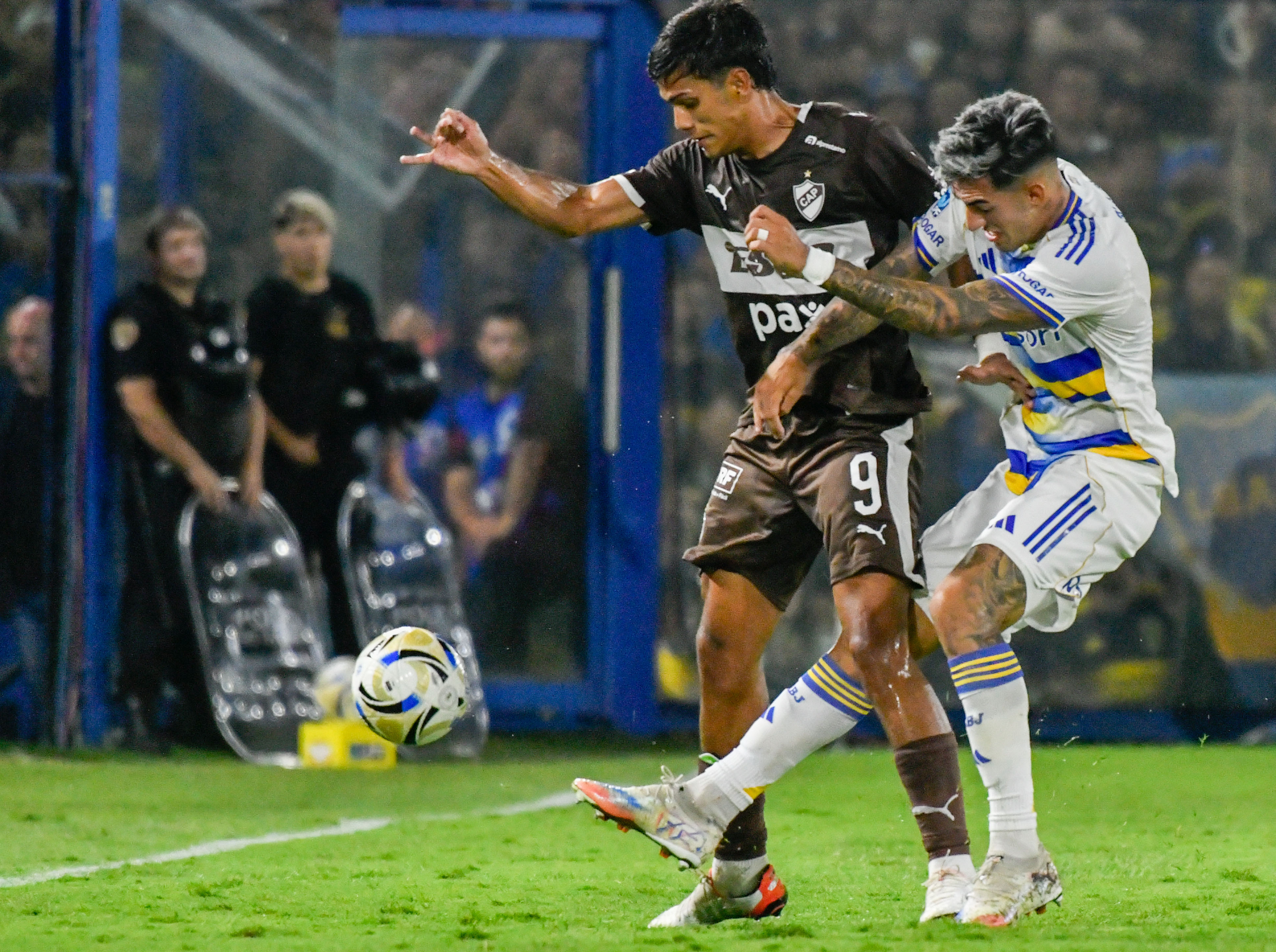 Buenos Aires, Argentina – February 15, 2026: Xeneize defender Lautaro Di Lollo (R) hits the bal...