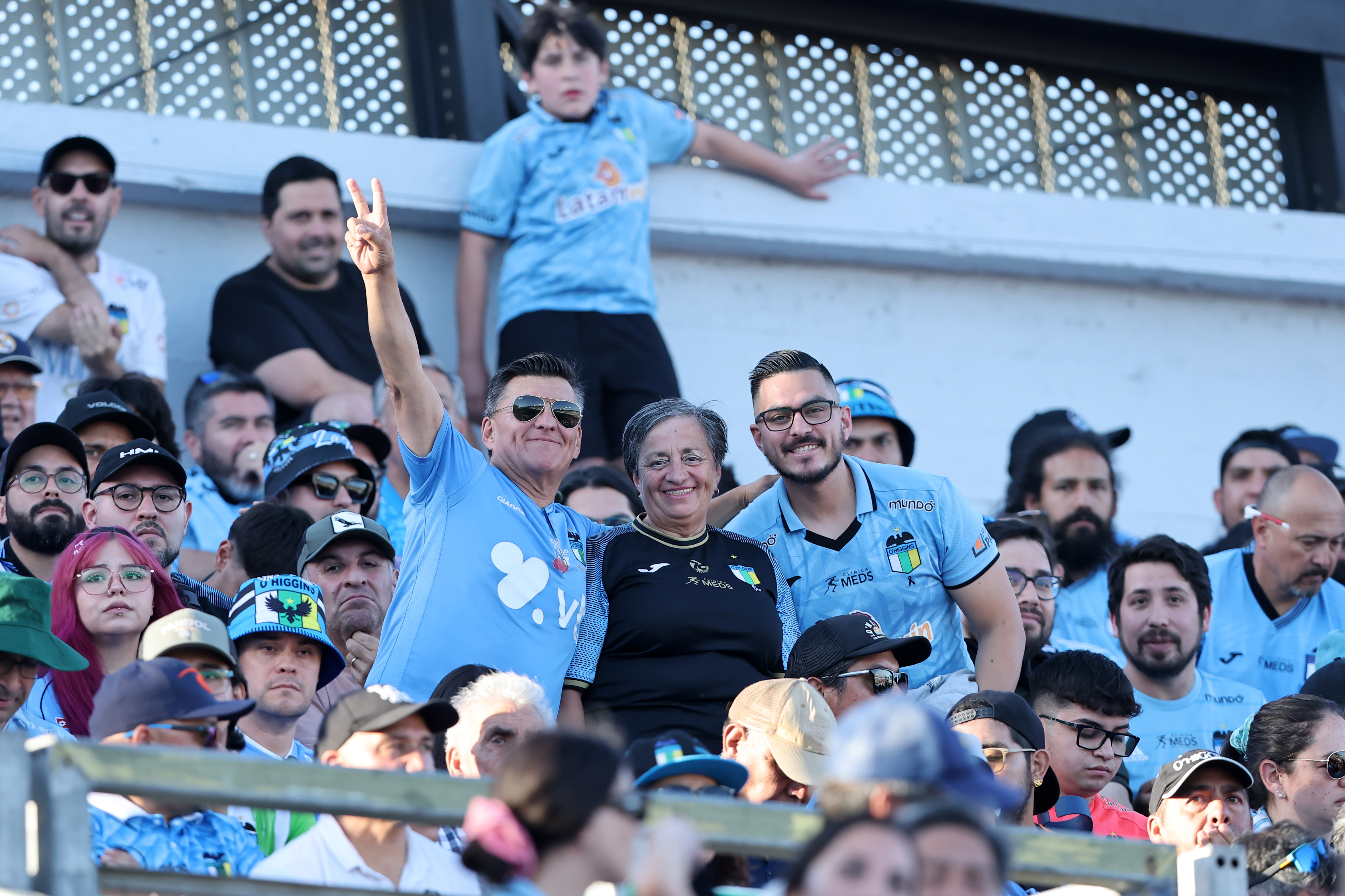 The "Capo de Provincia" faces the Brazilian side in Rancagua for the first leg of the continental second round Rancagua, Chile – February 18, 2026: O'Higgins fans pose in one of the stands of the El Tenient...