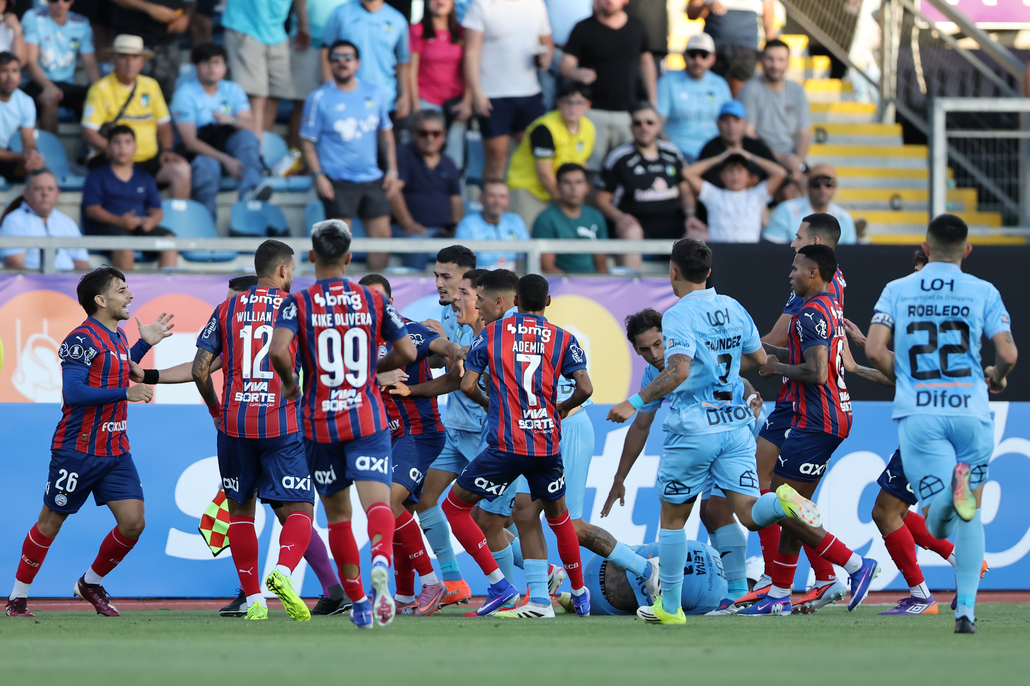 The "Capo de Provincia" faces the Brazilian side in Rancagua for the first leg of the continental second round Rancagua, Chile – February 18, 2026: O'Higgins de Rancagua faces Esporte Clube Bahia in the sec...