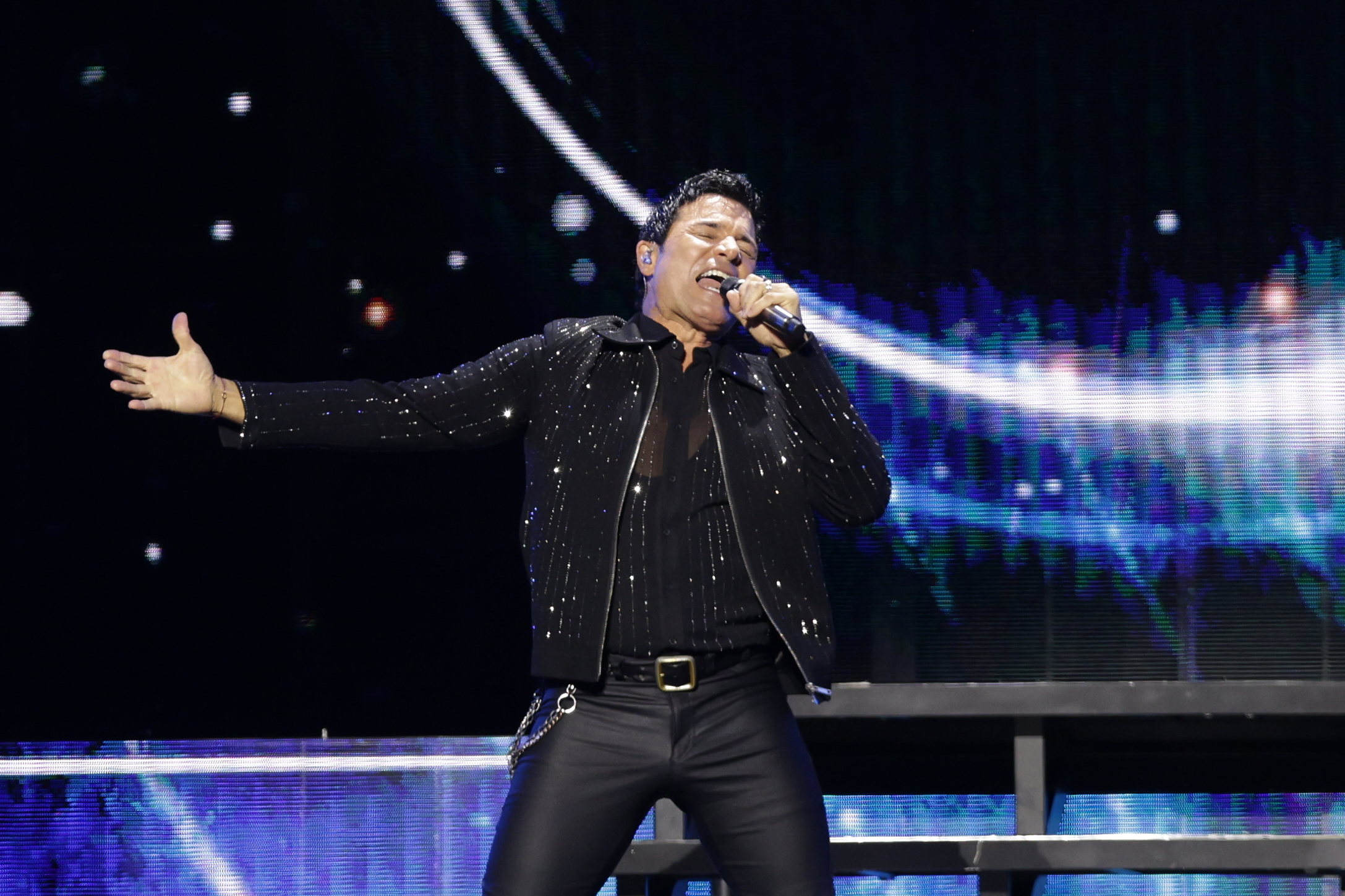 The Puerto Rican idol captivated thousands of fans at the Movistar Arena with his charisma and greatest hits Buenos Aires, Argentina – February 26, 2026: Puerto Rican singer Chayanne performed for the sec...
