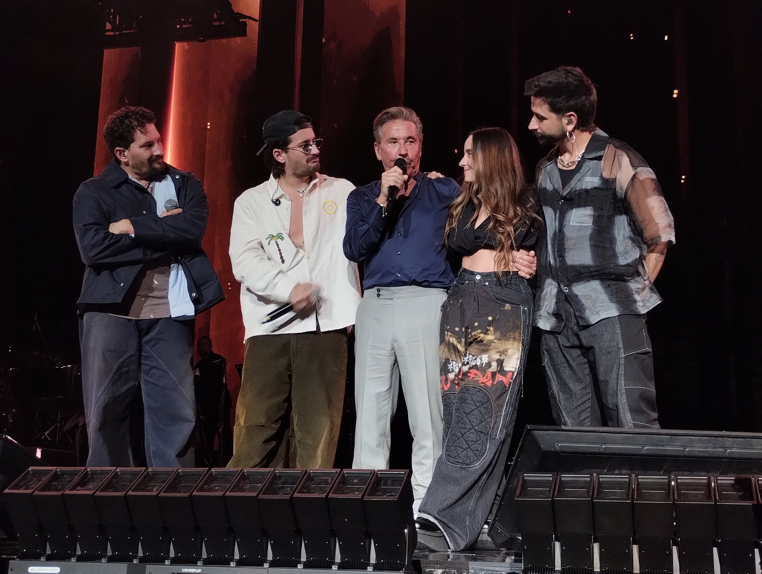 The romantic idol sold out in Buenos Aires and surprised the audience alongside Evaluna, Mau, Ricky, and Camilo on stage Buenos Aires, Argentina – February 21, 2026: Ricardo Montaner captivated a packed Movistar Aren...