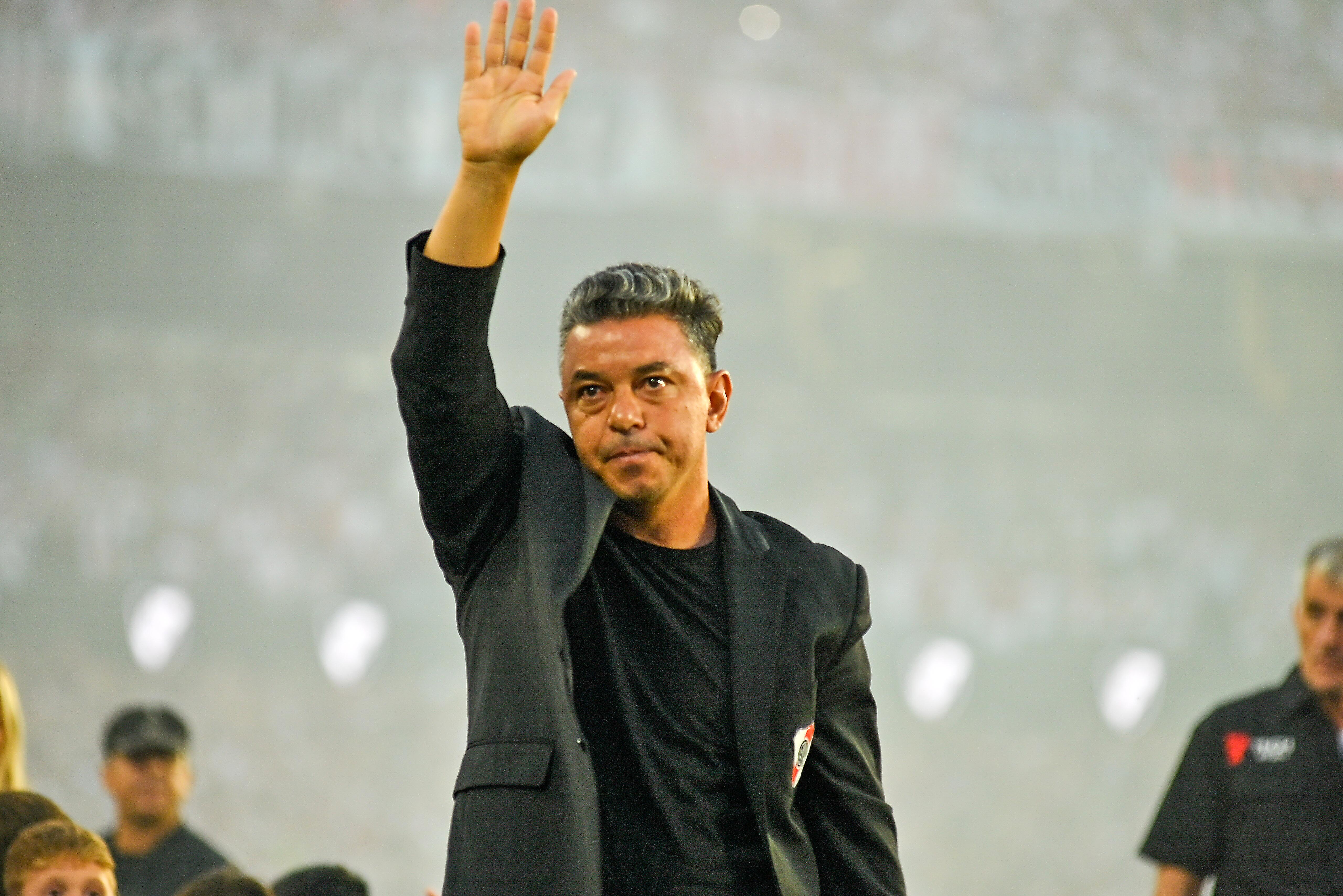 The "Muñeco" says goodbye to the Millonario bench against Banfield at the Monumental Stadium after stepping down due to poor team performance Buenos Aires, Argentina – February 26, 2026: The technical director of River Plate Marcelo Gall...