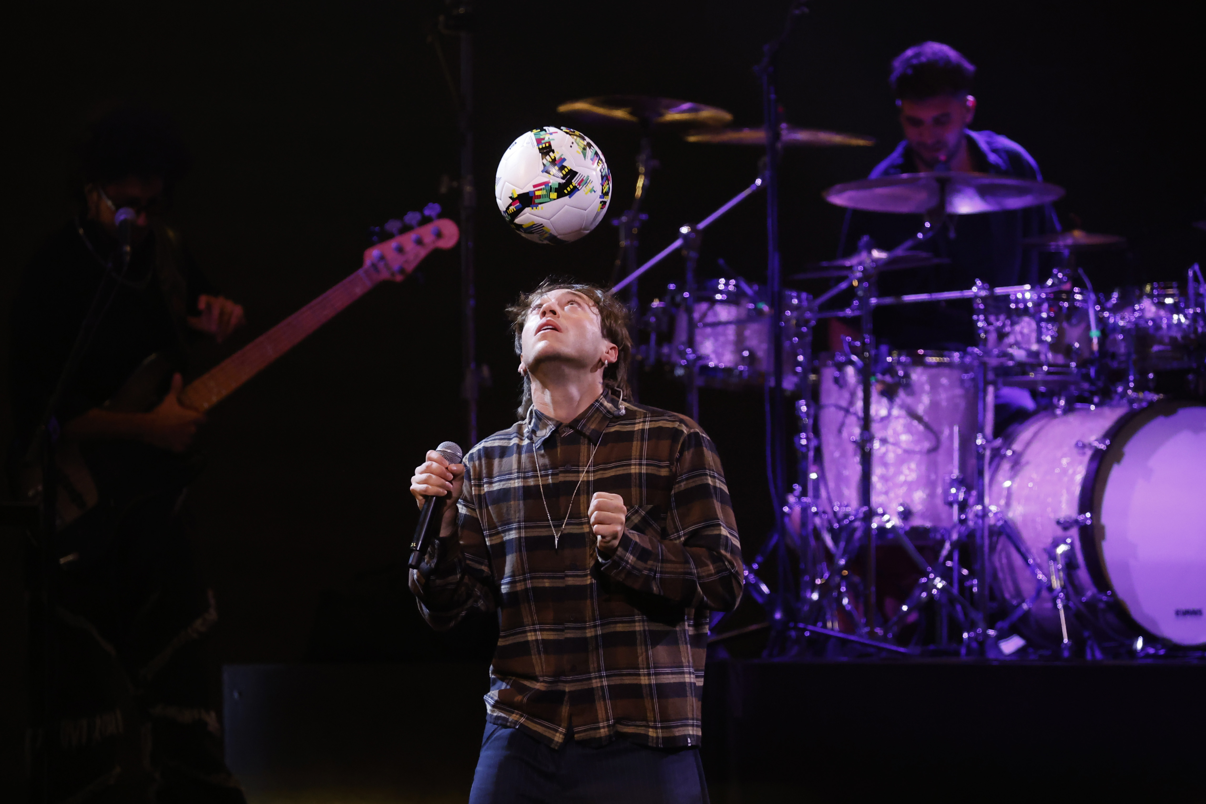 The Argentine artist triumphed in his return to international stages, winning both Silver and Gold Gaviotas before a euphoric crowd Viña del Mar, Chile – February 27, 2026: Paulo Londra established himself during the penultima...