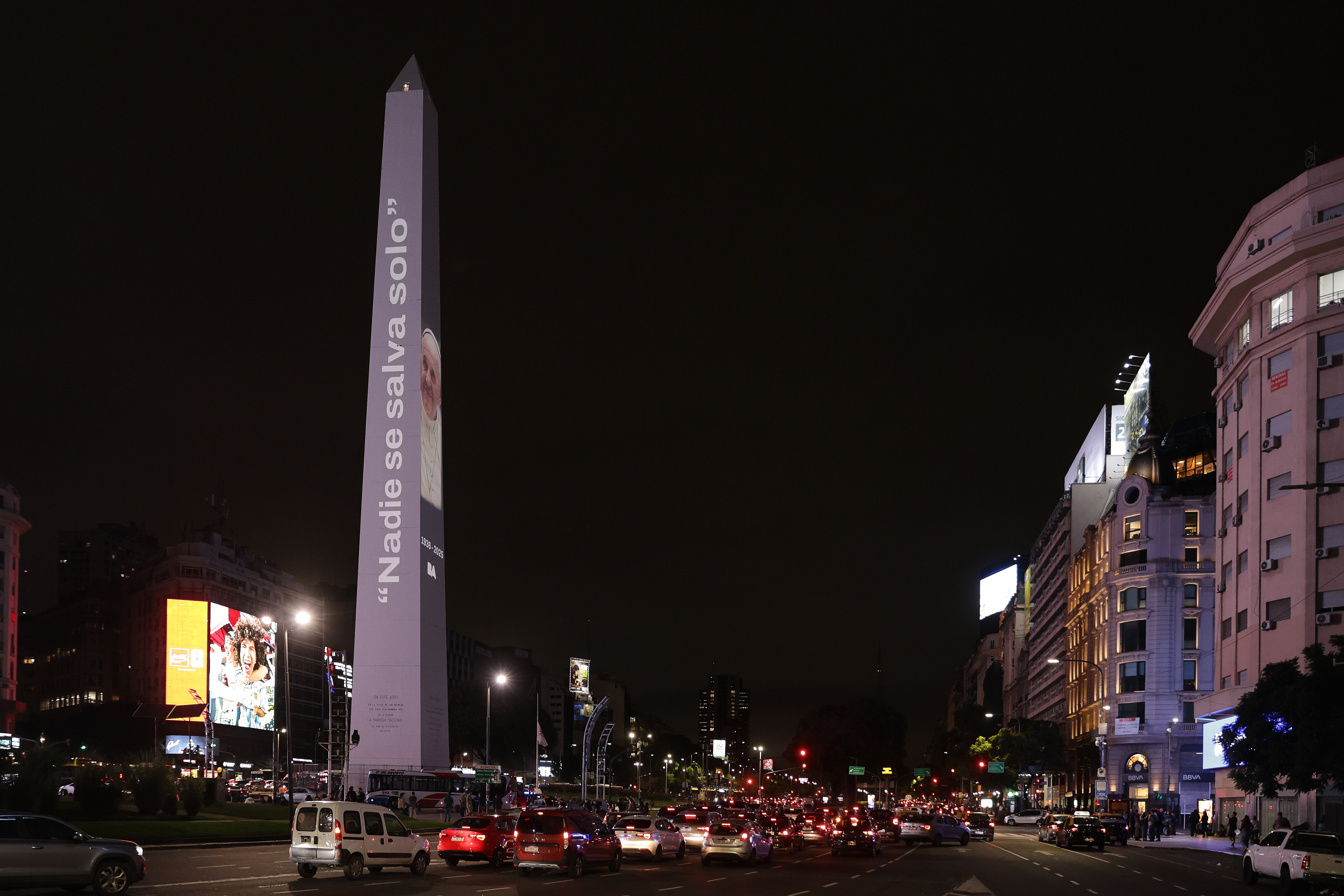 Buenos Aires honored Jorge Bergoglio with a stunning visual projection on the city's most iconic monument to mark the first anniversary of his death Buenos Aires, Argentina – April 21, 2026: The Obelisk was illuminated with the image of Pope Francis to commemorate t...