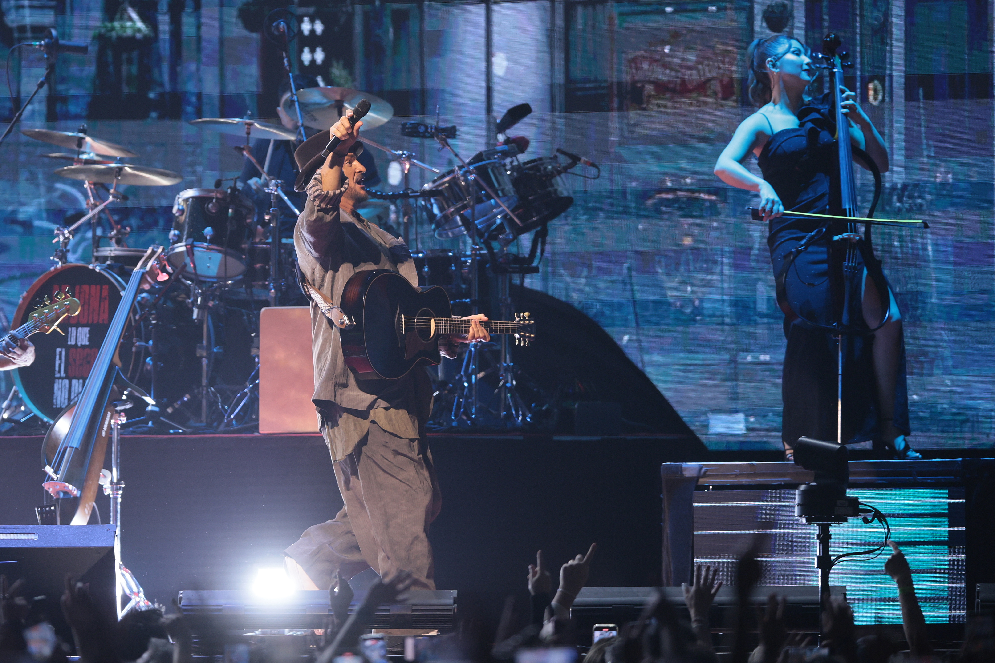 The Guatemalan singer-songwriter broke an absolute record for consecutive performances in Buenos Aires with fully sold-out shows Buenos Aires, Argentina – May 1, 2026: Artist Ricardo Arjona began his historic run of 14 consecutive concerts at the...