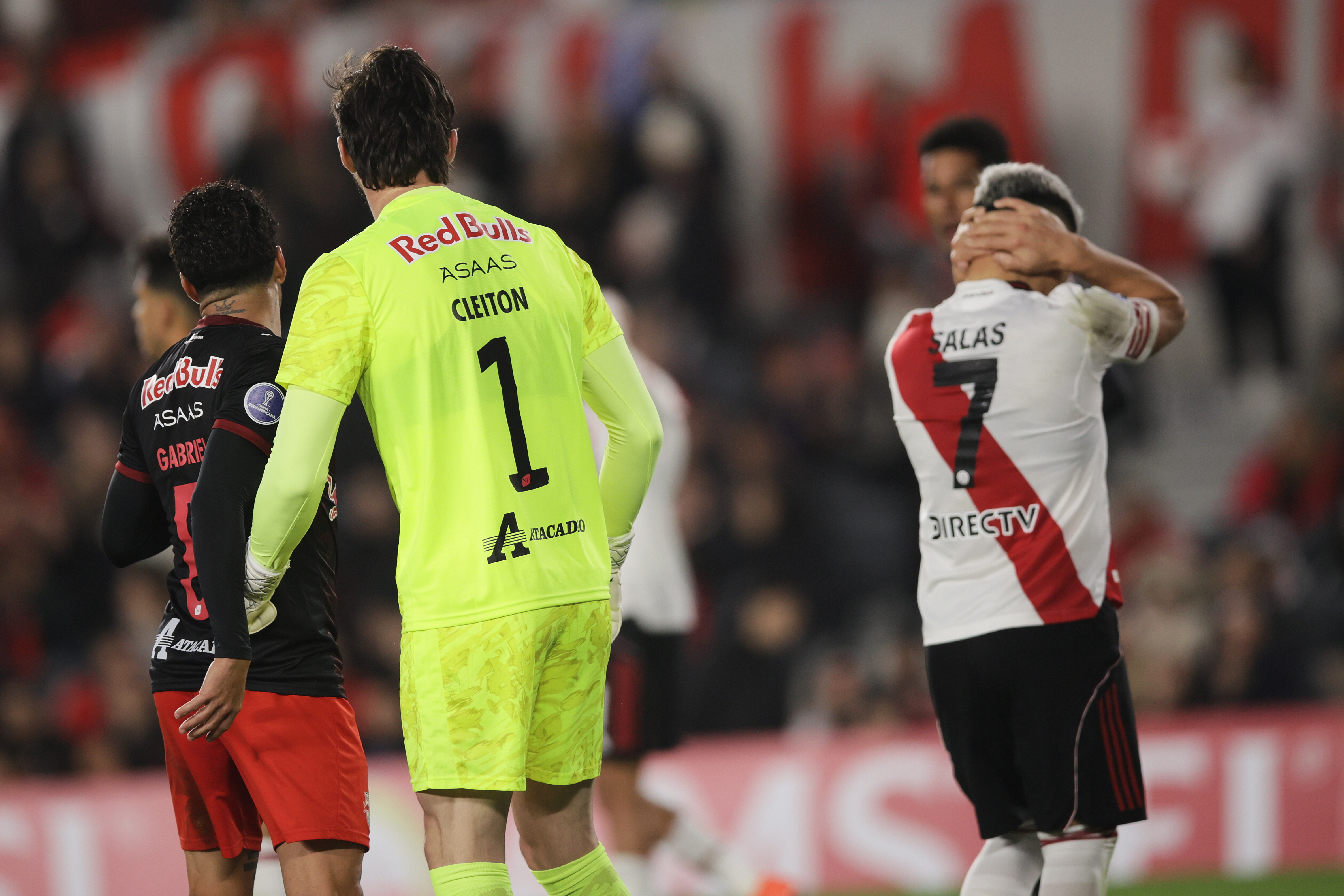 The Buenos Aires side faces the Brazilian squad aiming for three key points to lead the international tournament Buenos Aires, Argentina – May 20, 2026: River Plate faces Red Bull Bragantino for the CONMEBOL Sudamericana group sta...