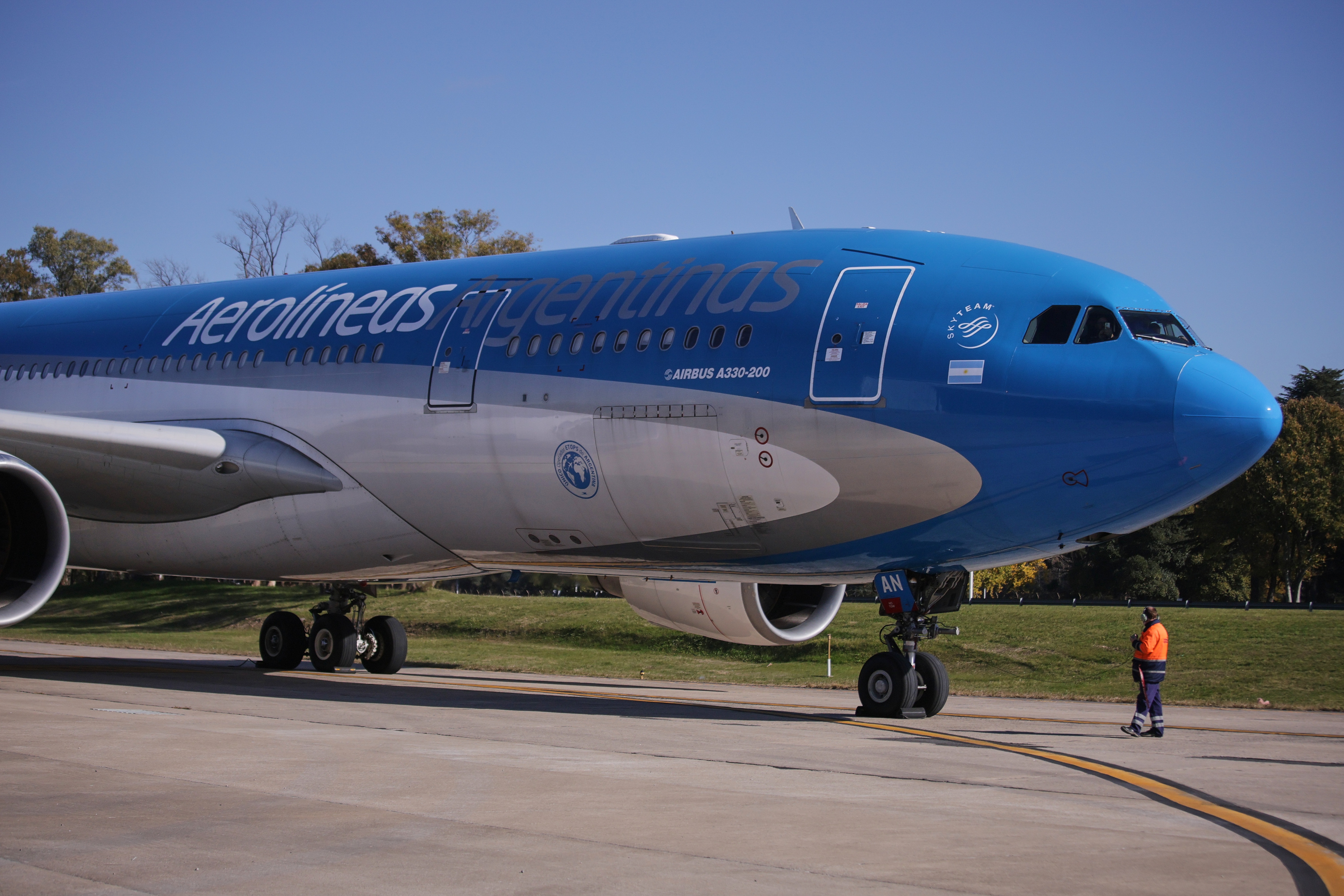 MARF8709 ARGENTINA-AFA presenta avión para la selección de futbol MARF8709